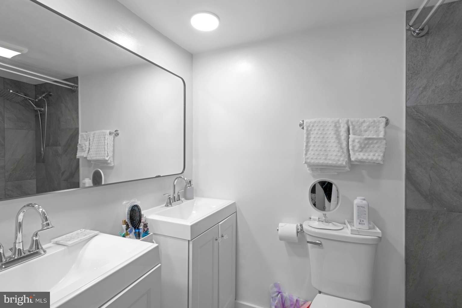 DEERING WOODS - Residential