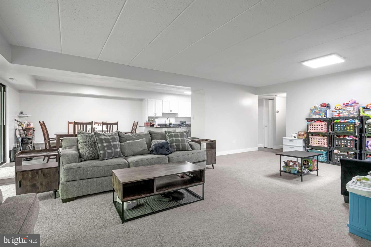 DEERING WOODS - Residential