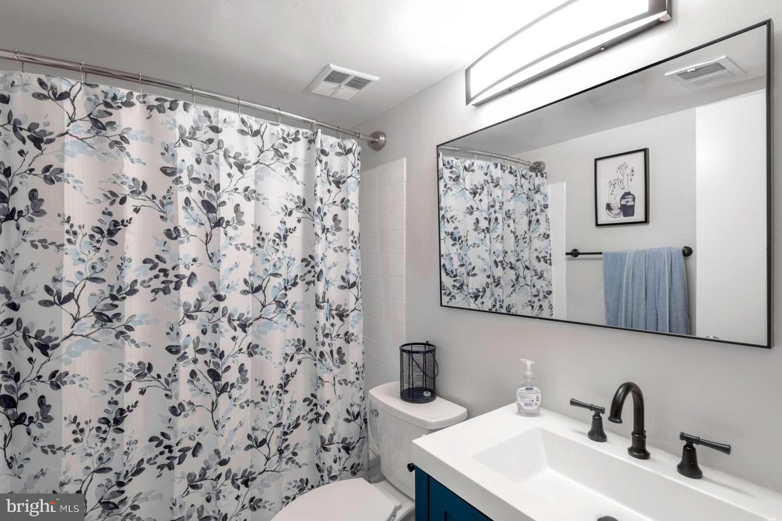 DEERING WOODS - Residential