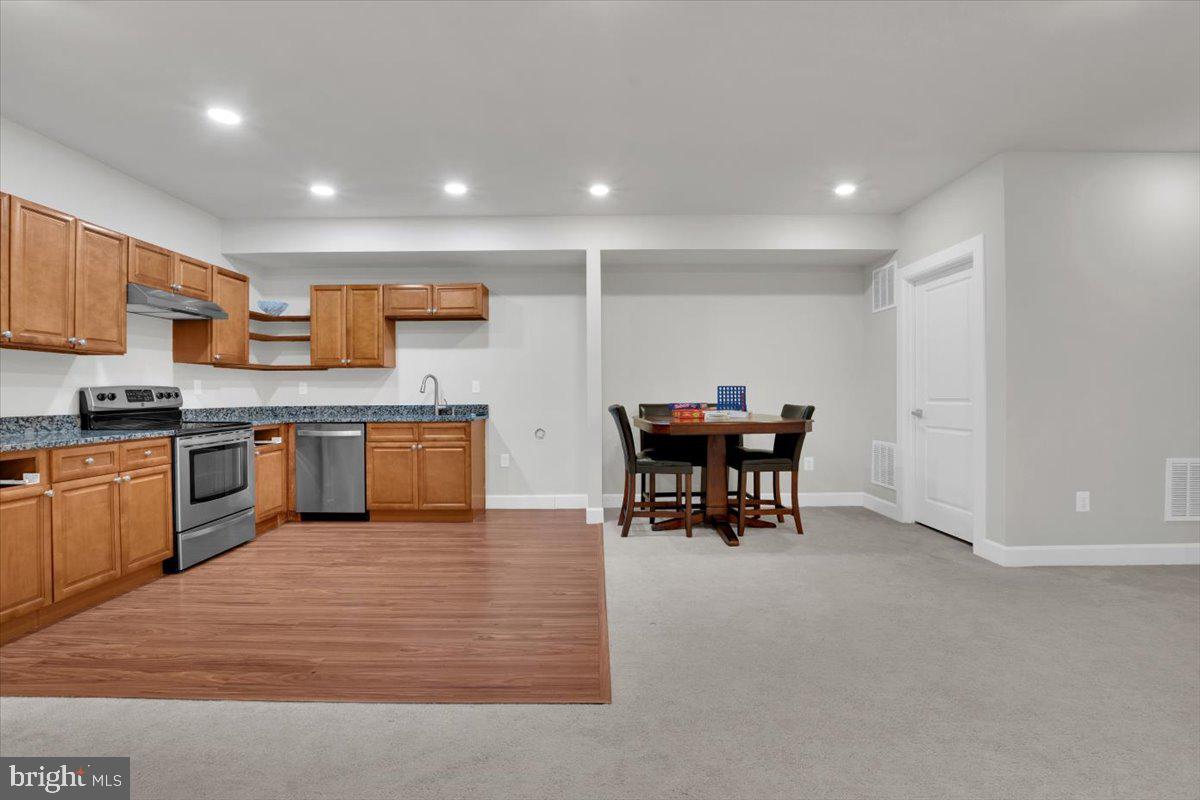 GRANT AT WILLOWSFORD - Residential