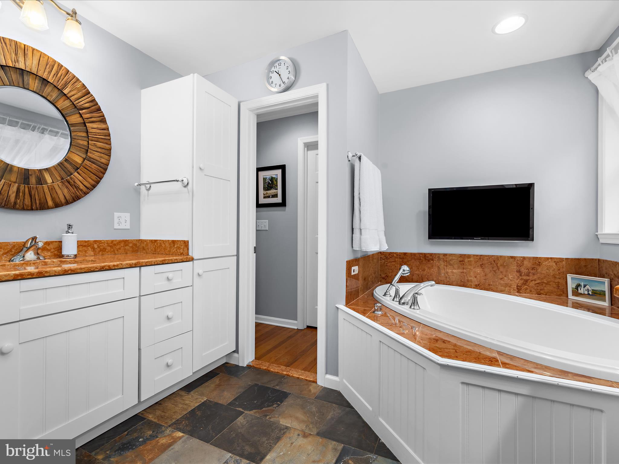 ULMSTEAD ESTATES - Residential