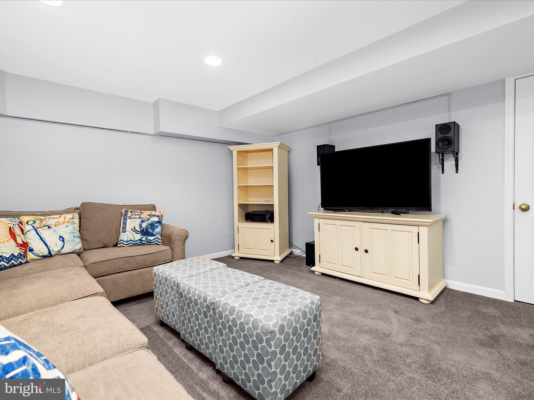 ULMSTEAD ESTATES - Residential