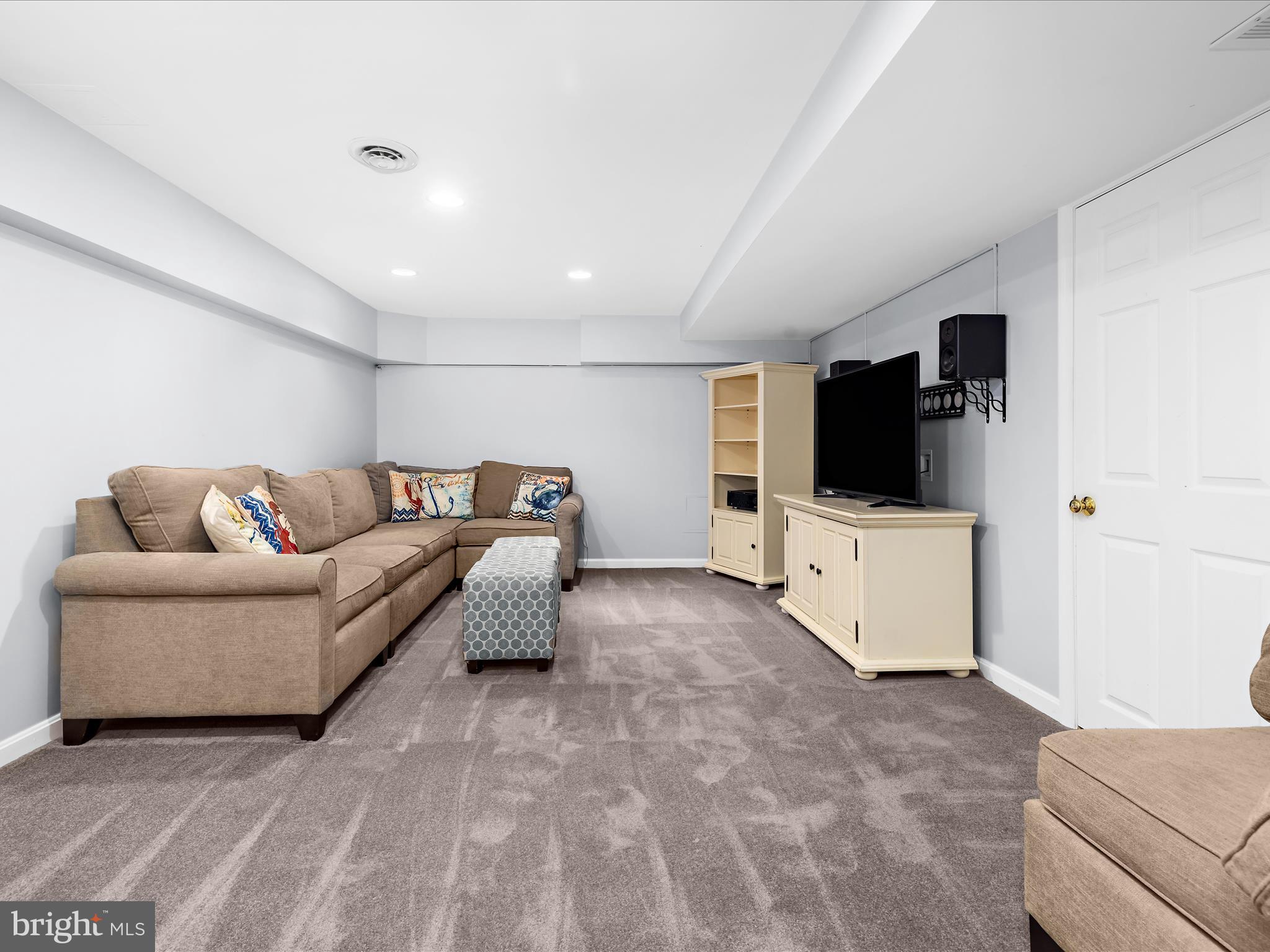 ULMSTEAD ESTATES - Residential