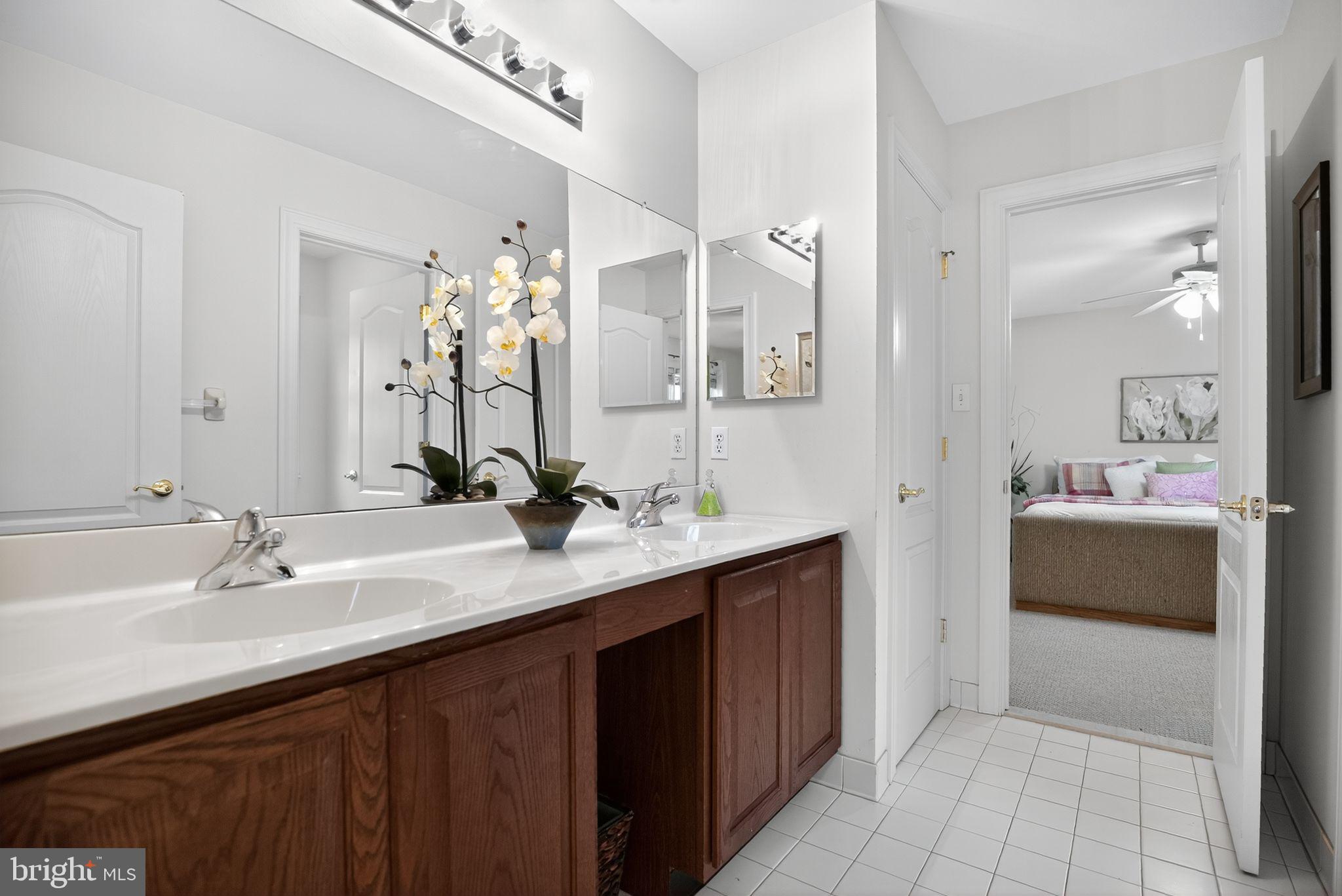 LEDERACH GOLF FAIRWY - Residential