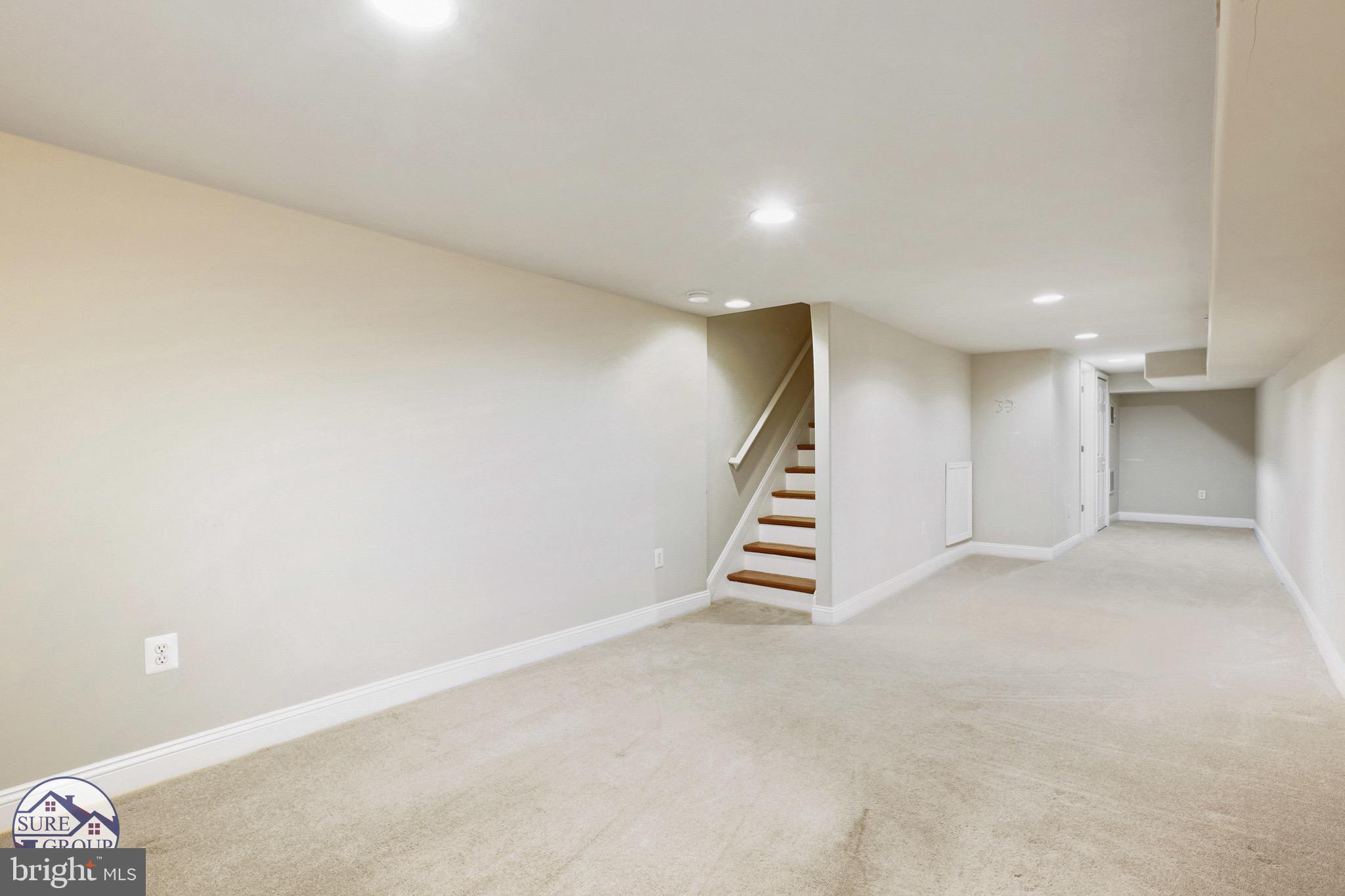 HIGHLAND - Residential Lease