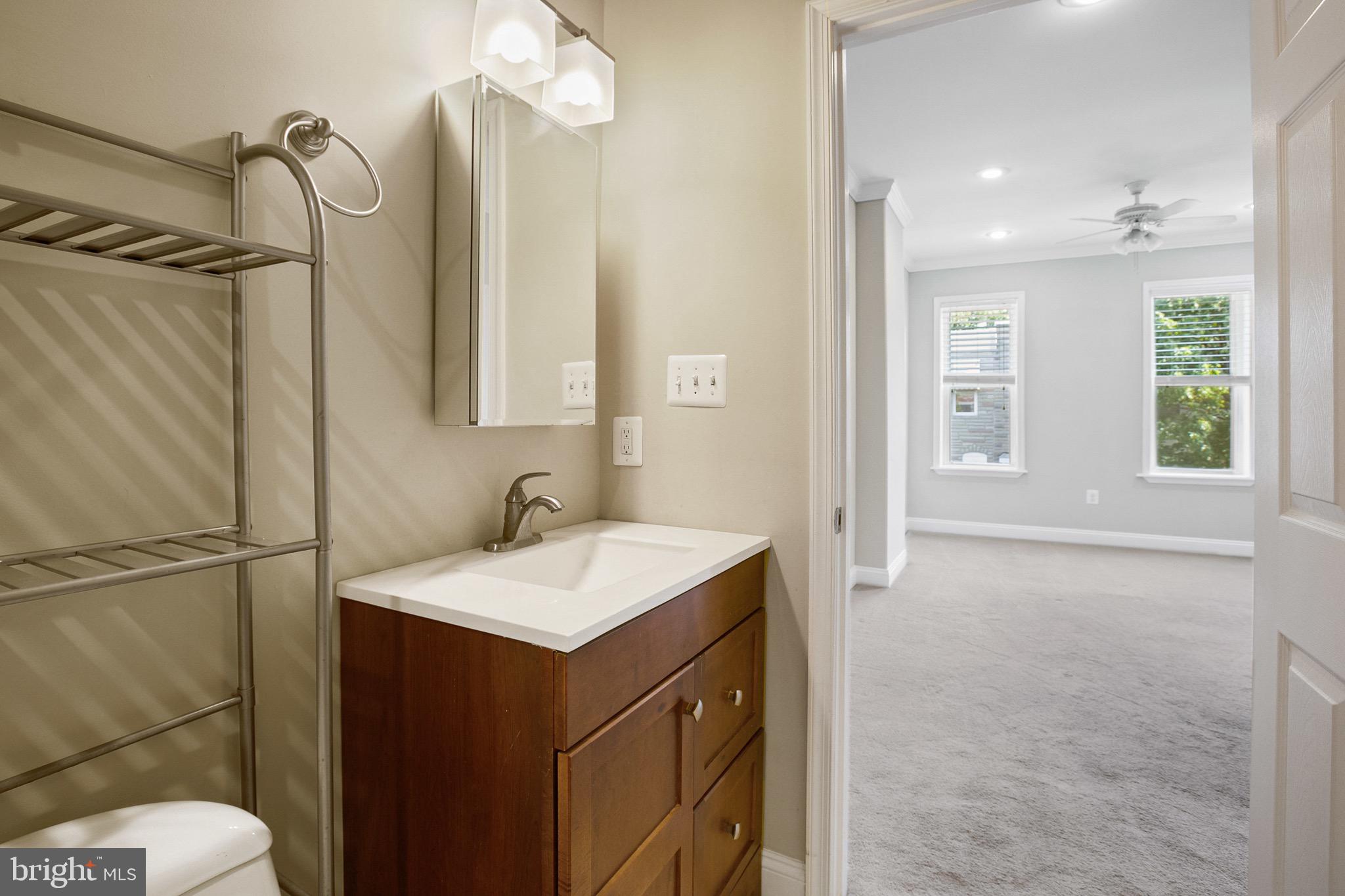 HIGHLAND - Residential Lease