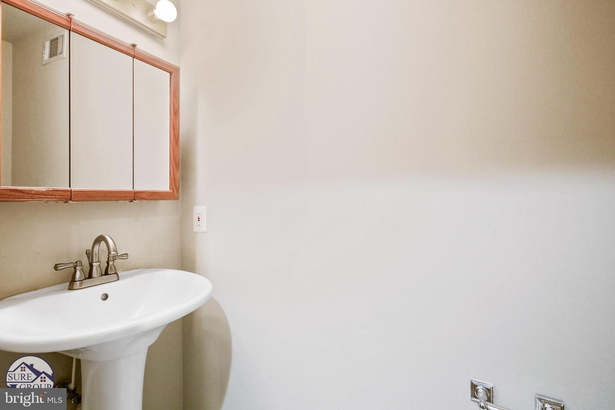 HIGHLAND - Residential Lease