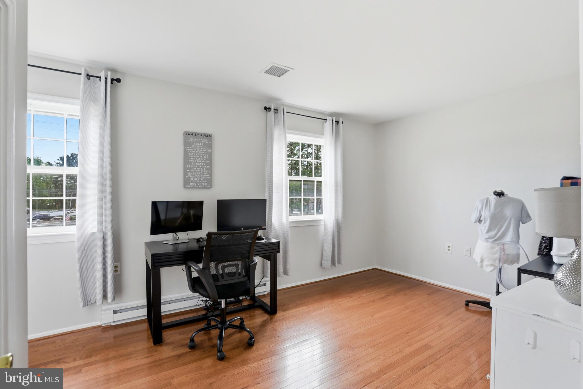 ROCK SPRING - Residential