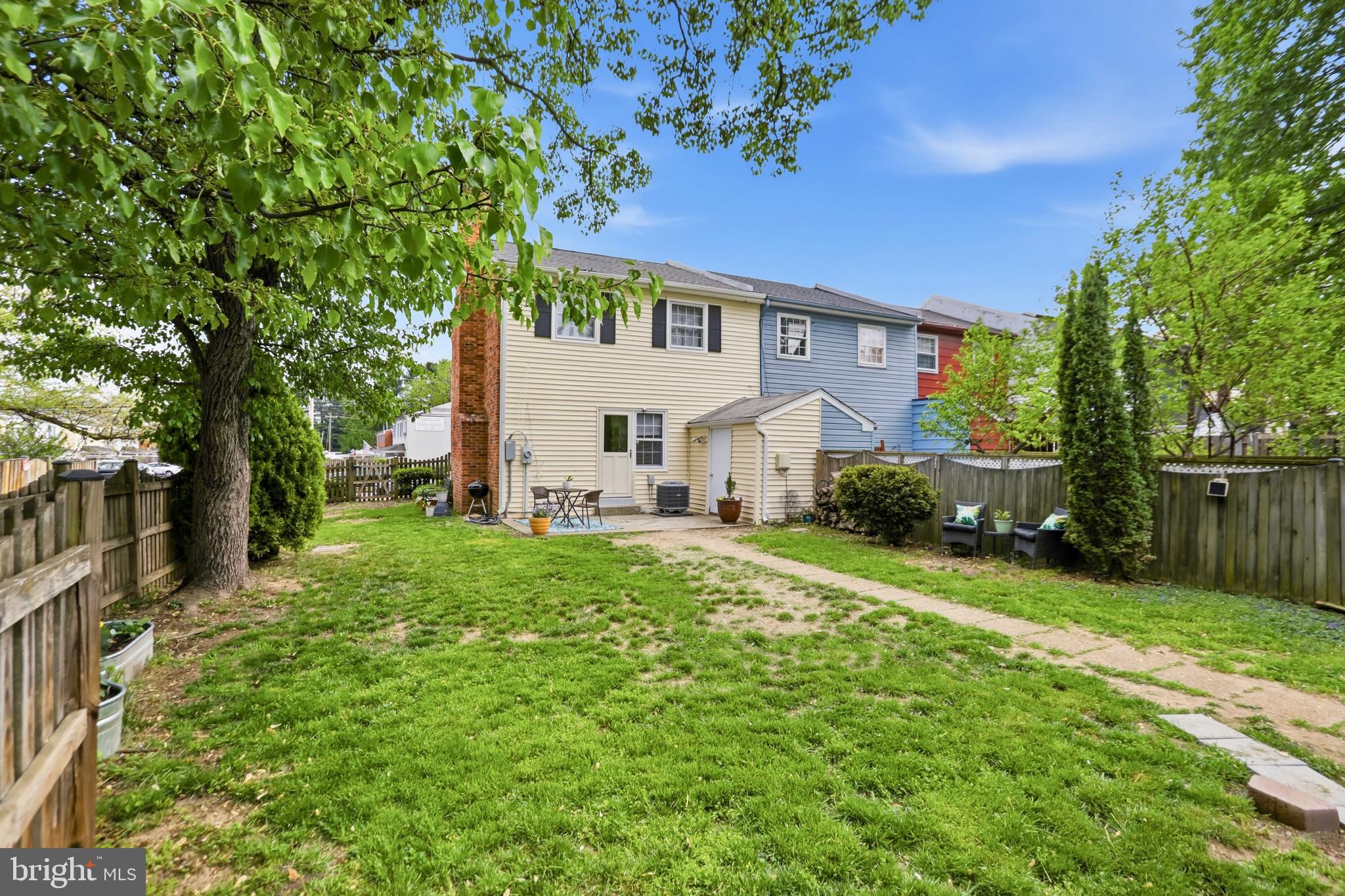 ROCK SPRING - Residential