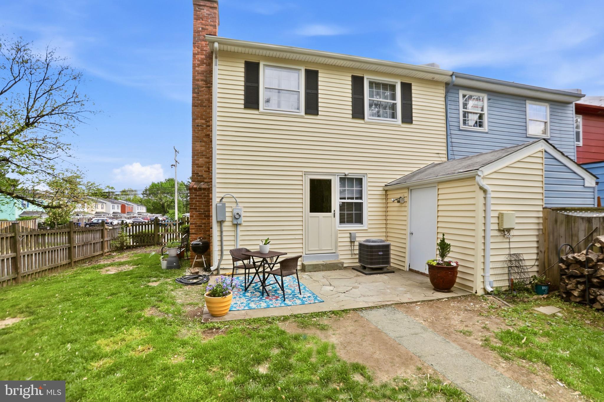 ROCK SPRING - Residential