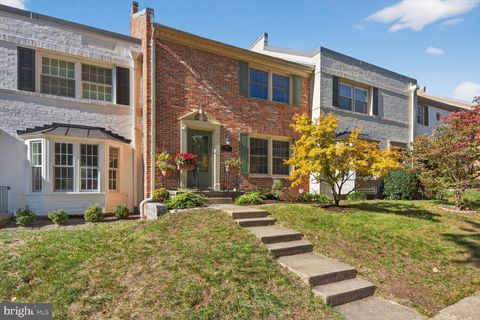 5944 QUEENSTON STREET SPRINGFIELD VA 22152