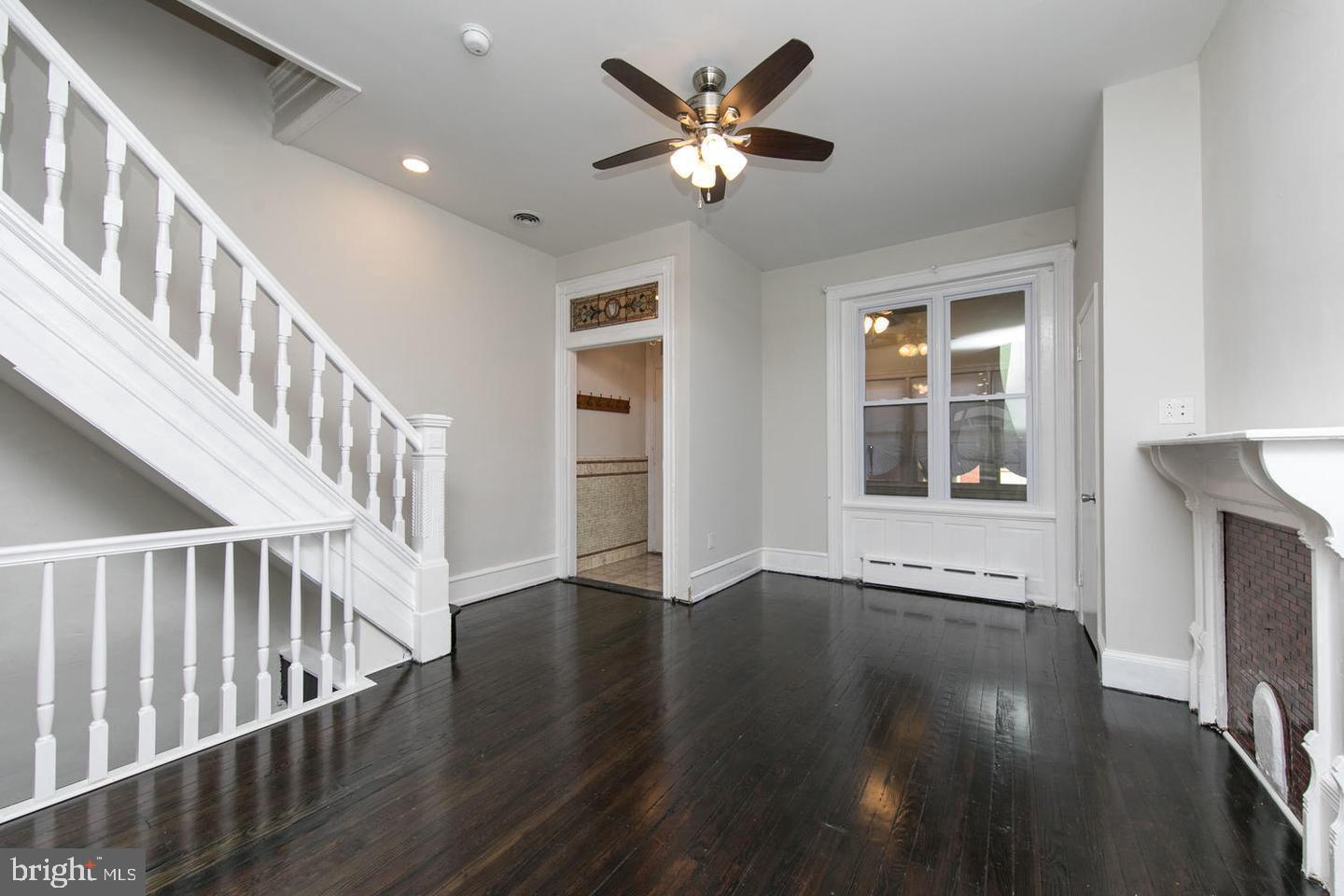 FAIRMOUNT - Residential Lease