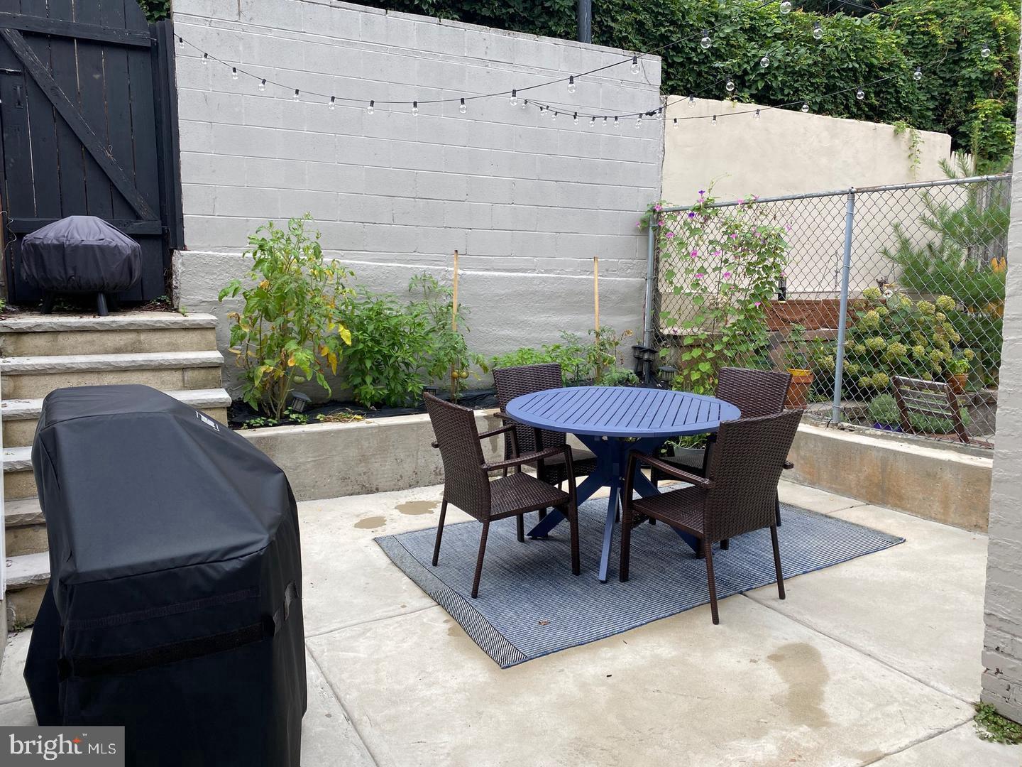 FAIRMOUNT - Residential Lease