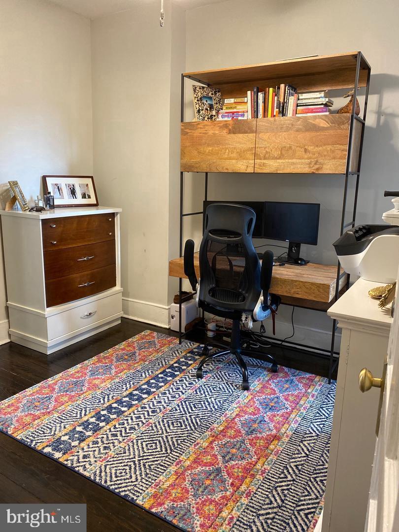 FAIRMOUNT - Residential Lease