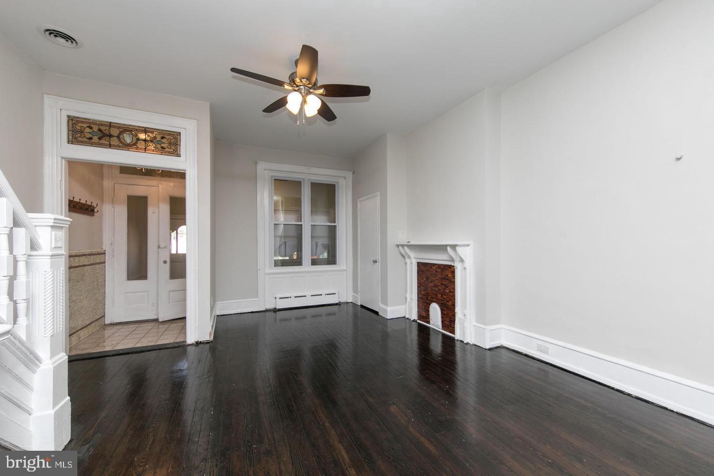 FAIRMOUNT - Residential Lease