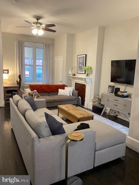 FAIRMOUNT - Residential Lease