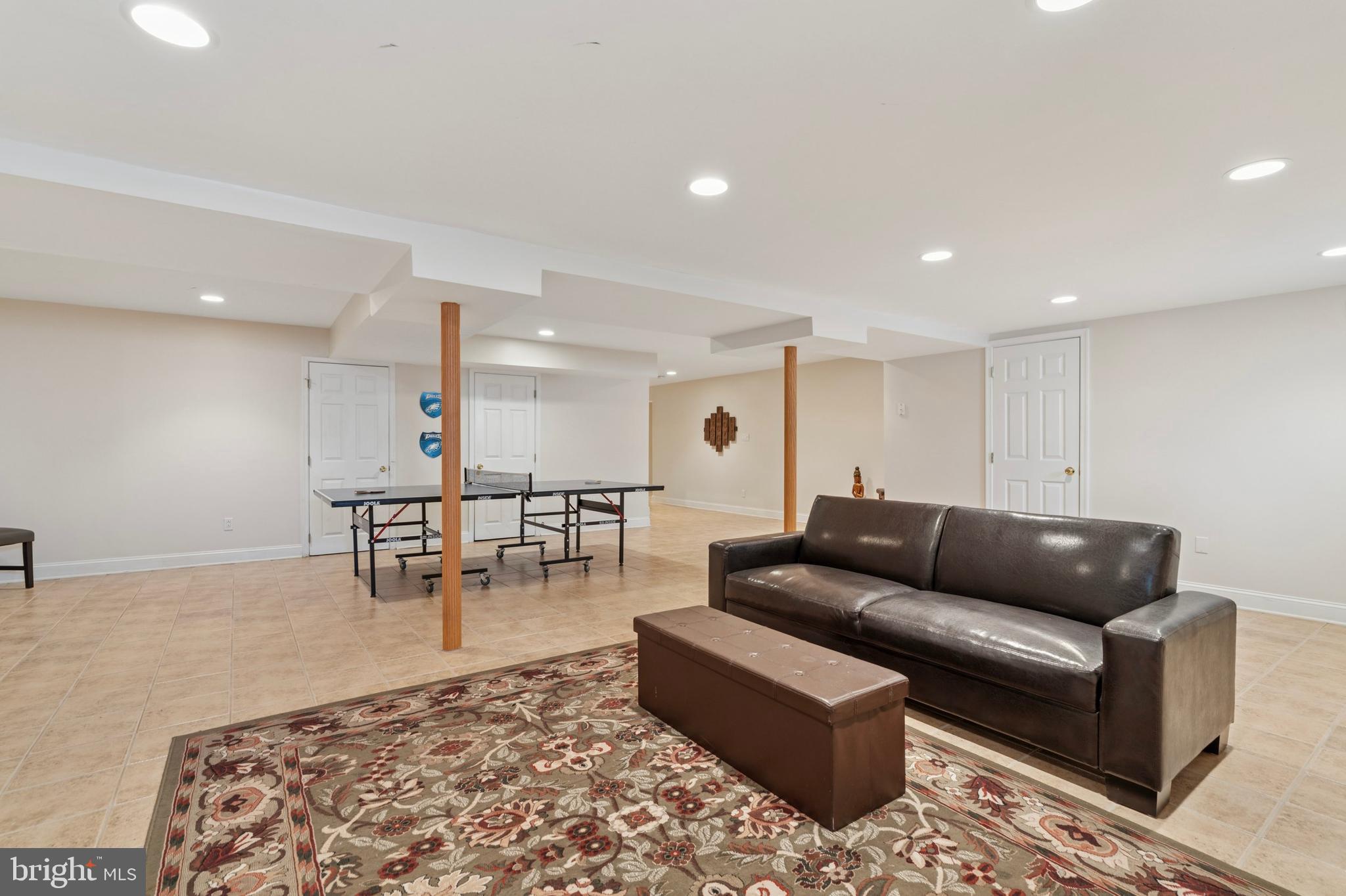 DAYLESFORD ESTATES - Residential
