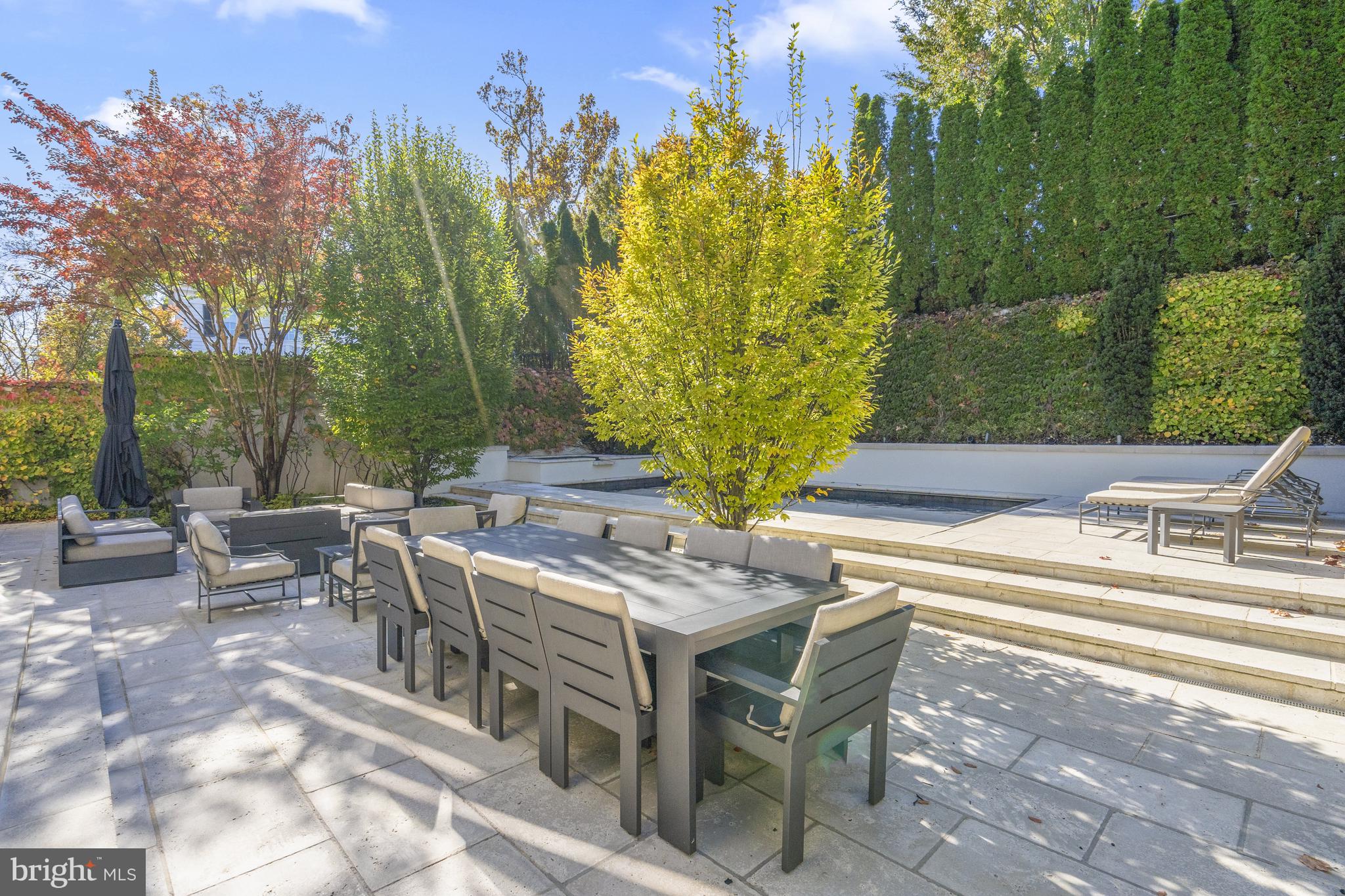 PHILLIPS PARK - Residential