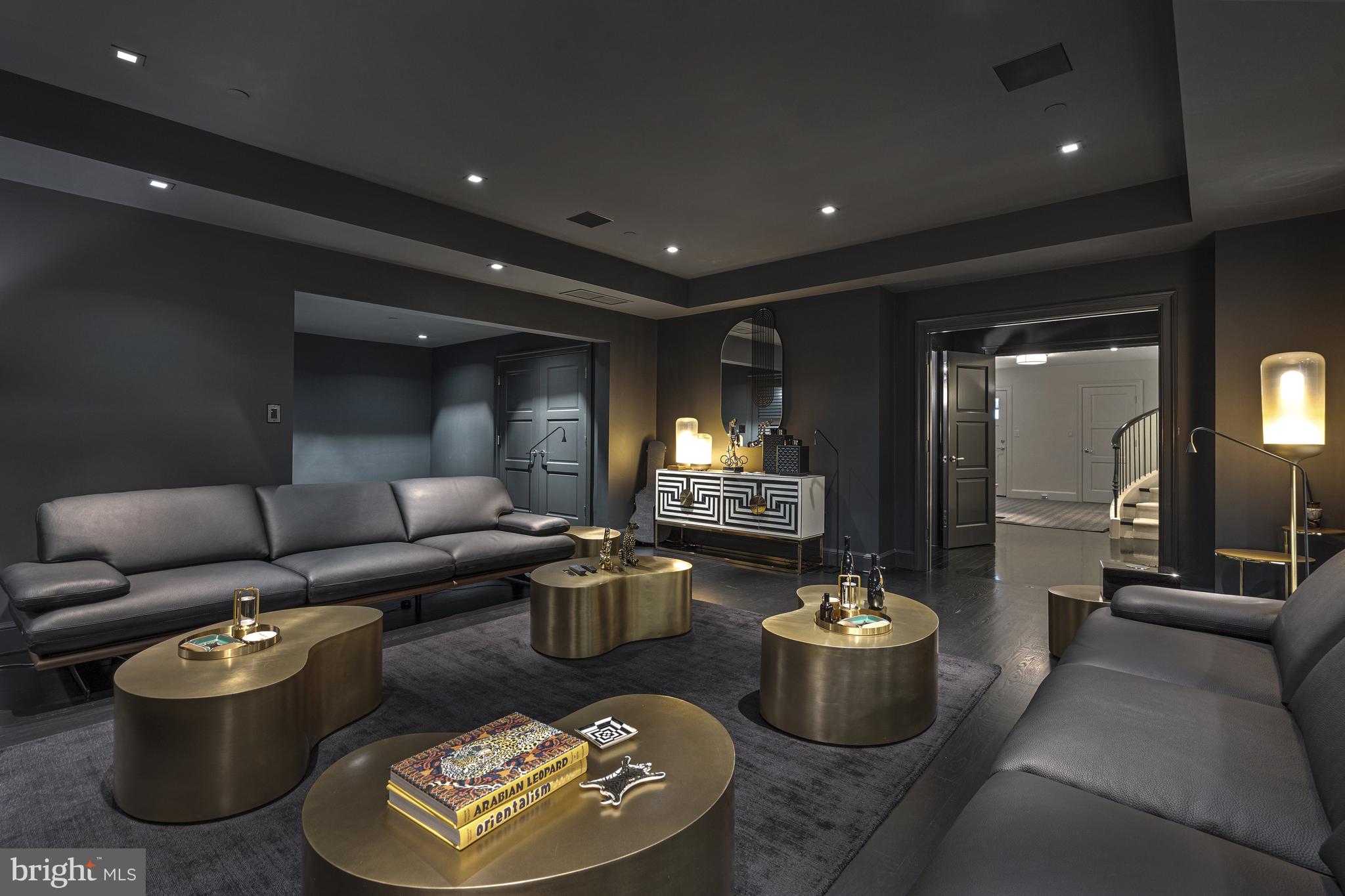 PHILLIPS PARK - Residential