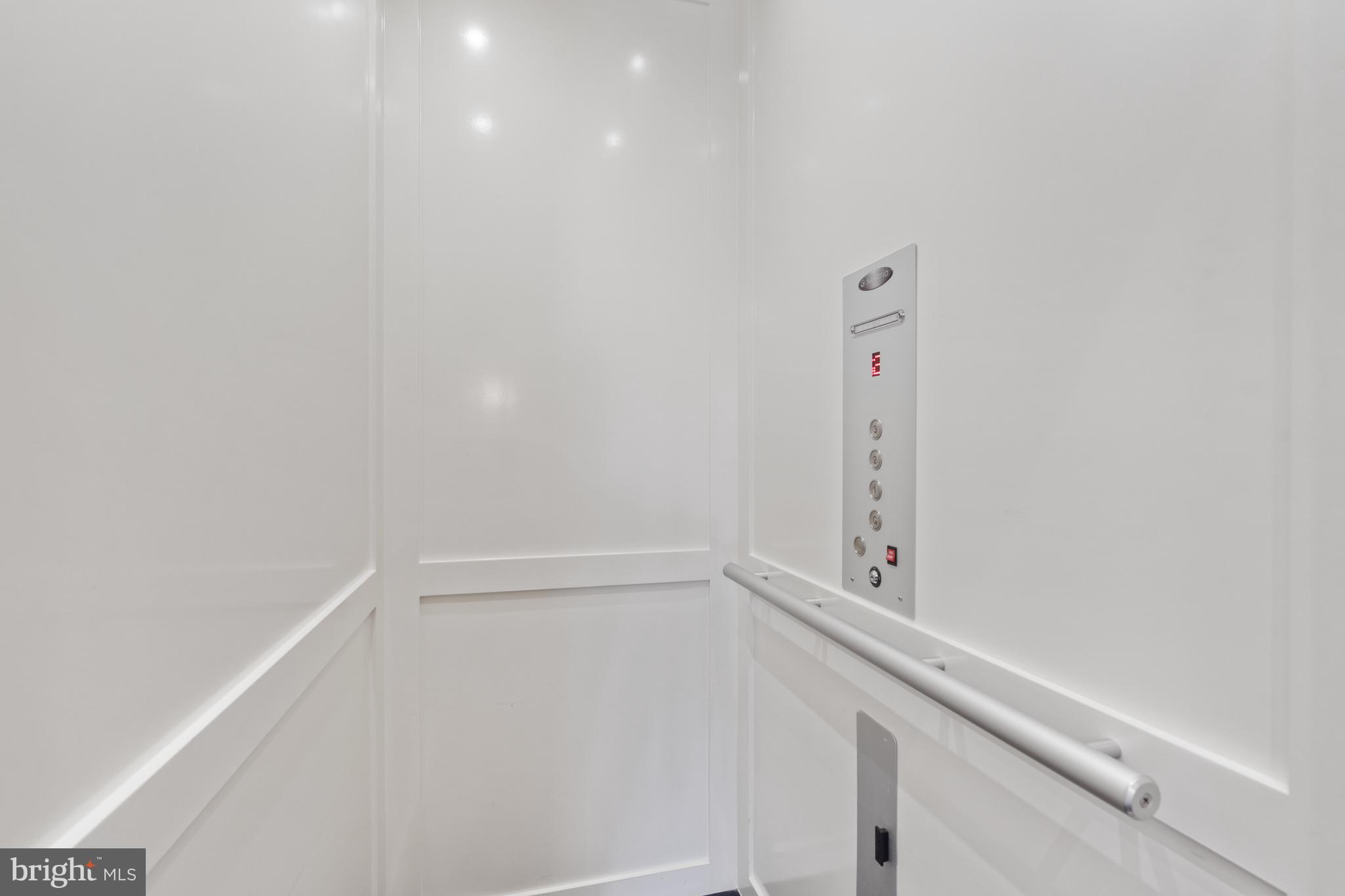 PHILLIPS PARK - Residential