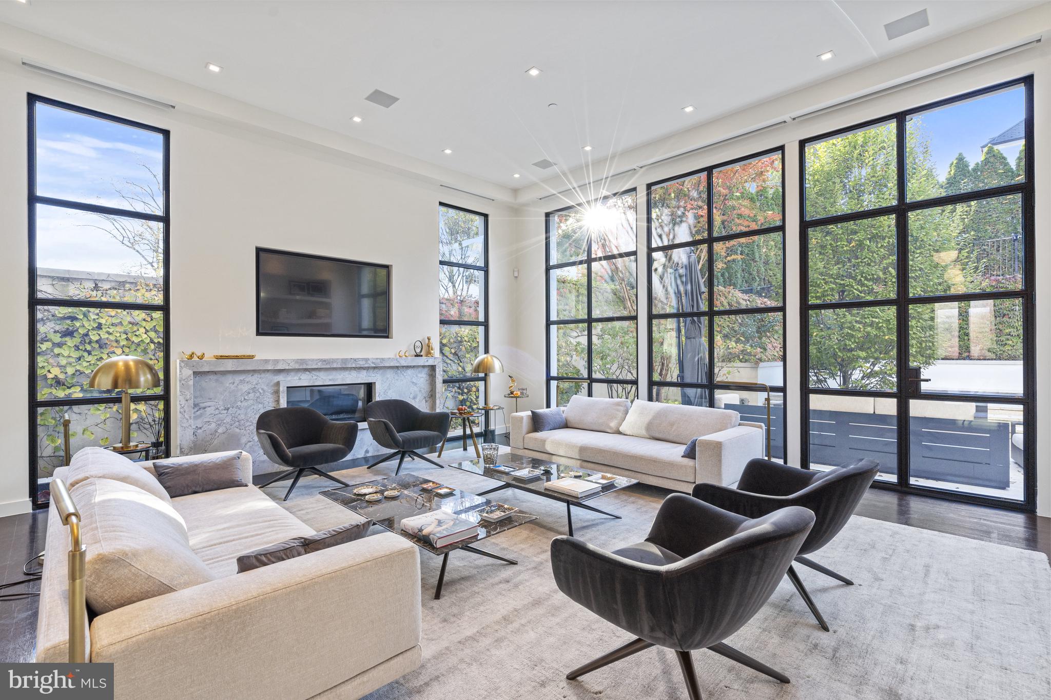 PHILLIPS PARK - Residential