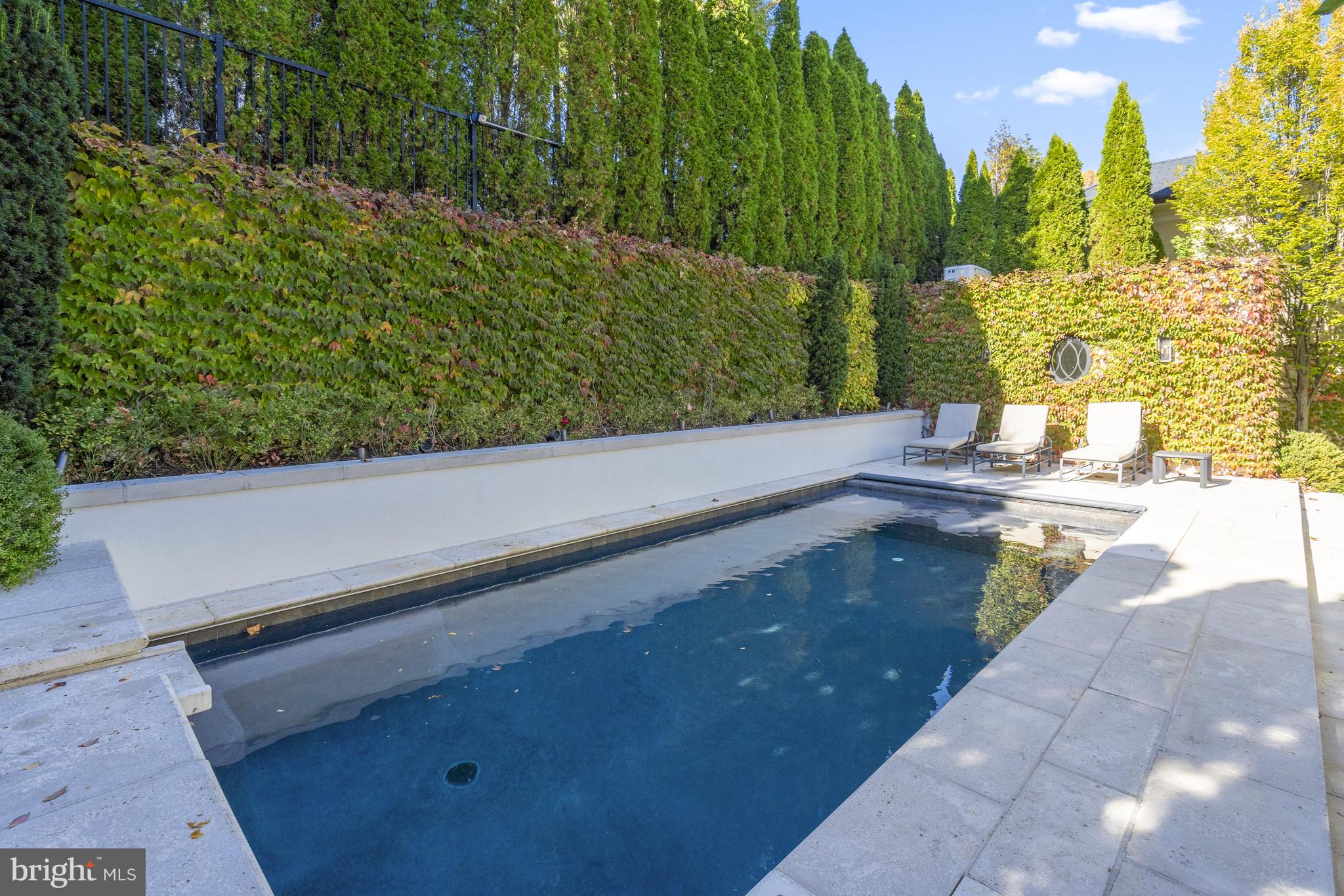 PHILLIPS PARK - Residential