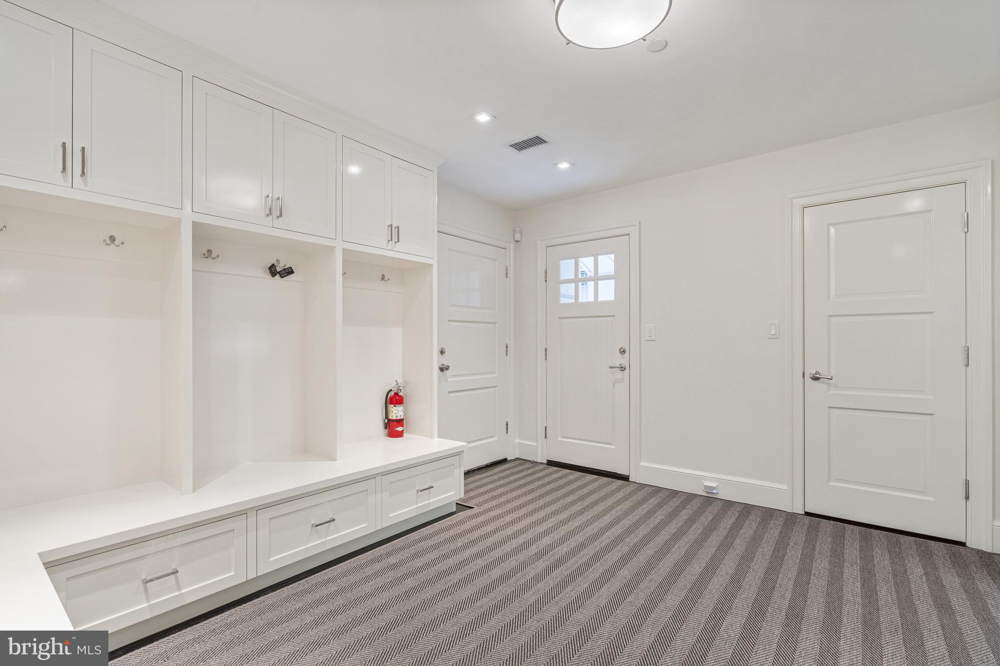 PHILLIPS PARK - Residential