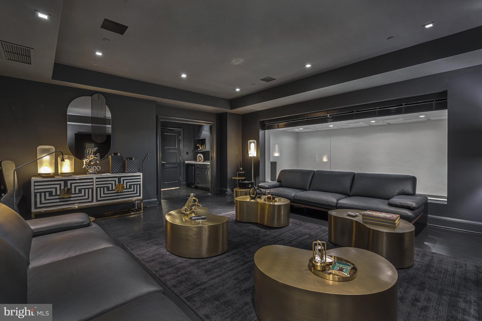 PHILLIPS PARK - Residential