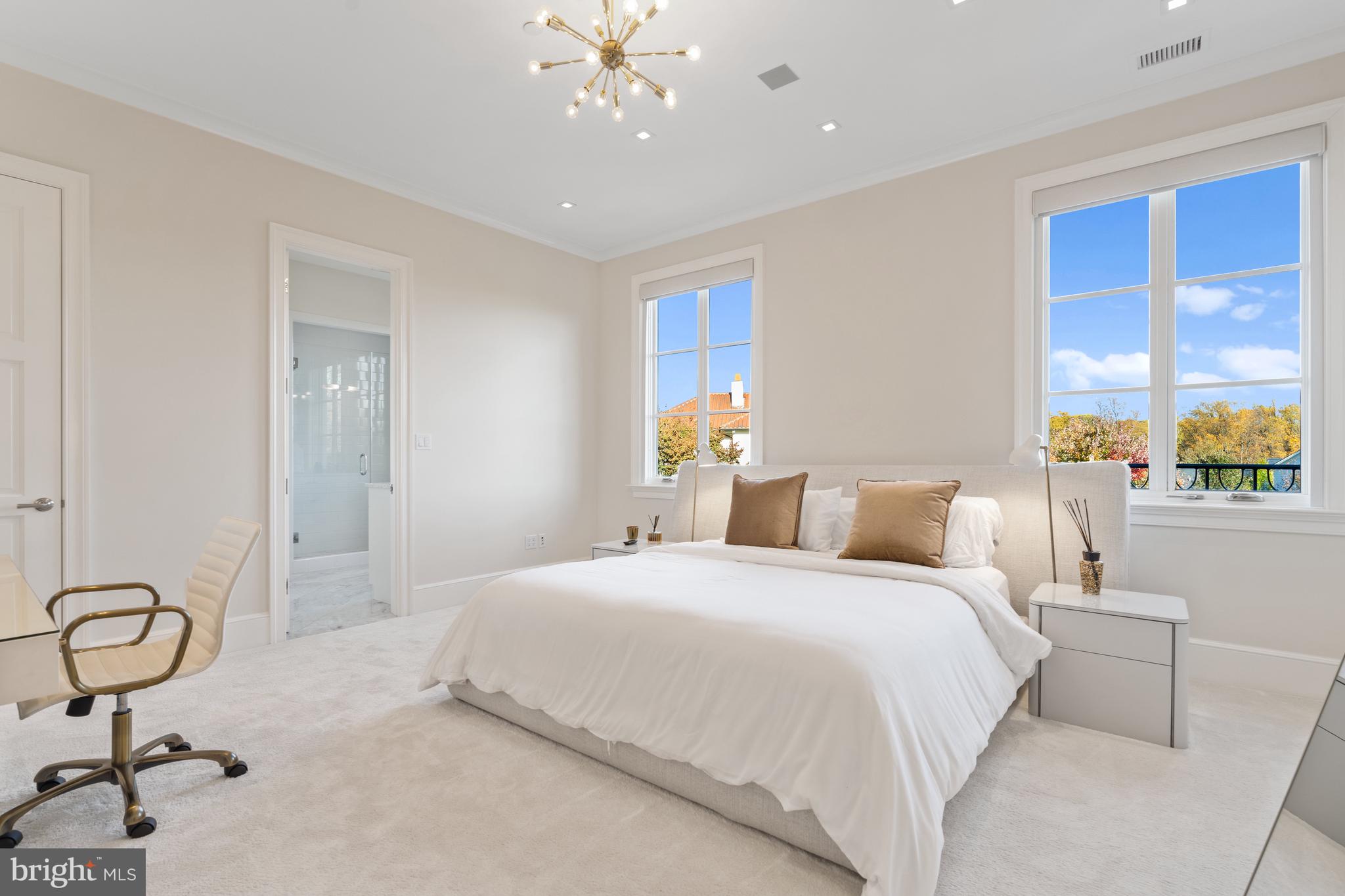 PHILLIPS PARK - Residential