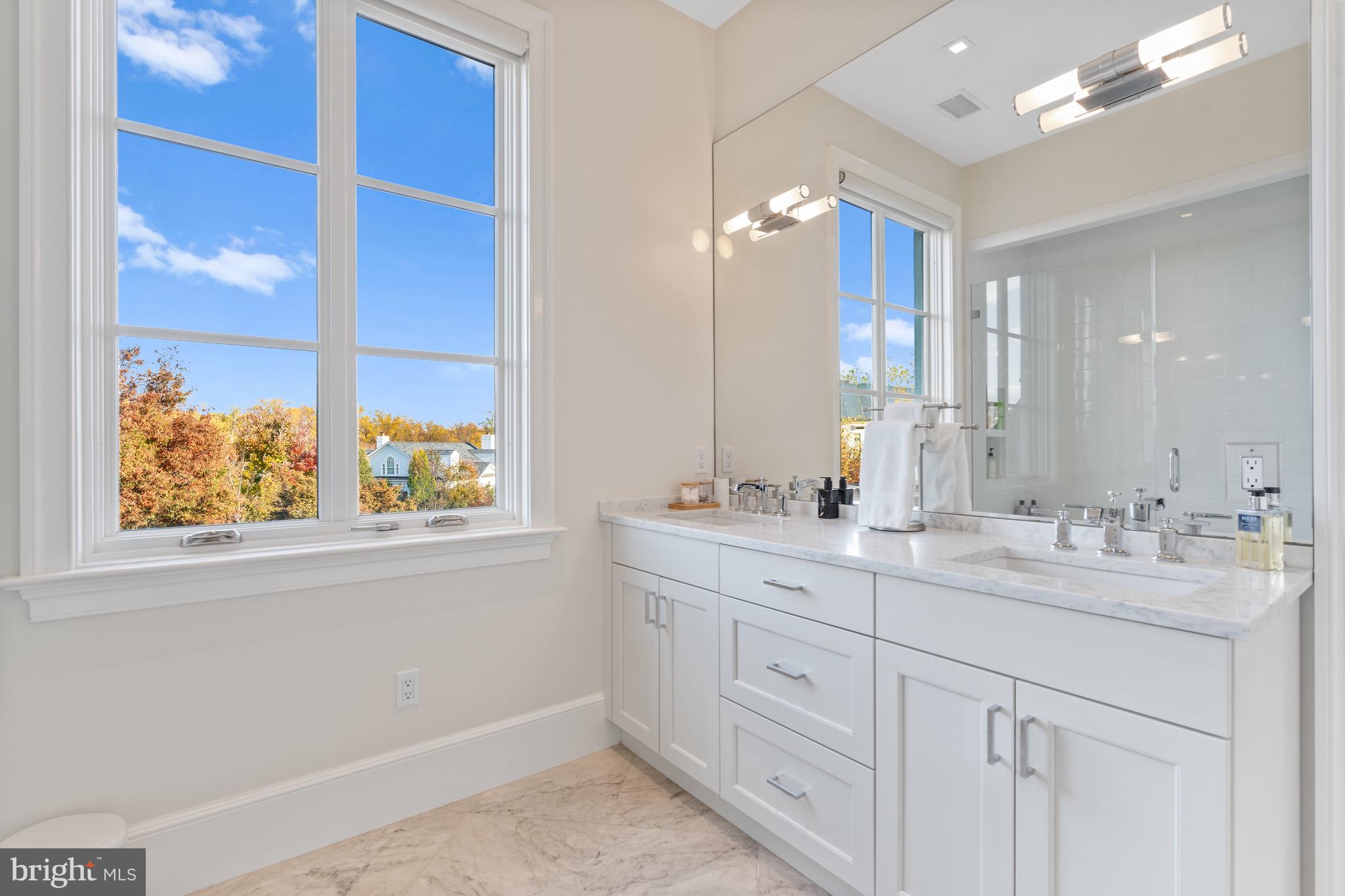 PHILLIPS PARK - Residential