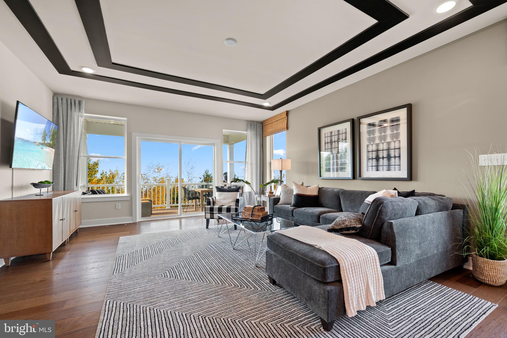 HILLVIEW - Residential