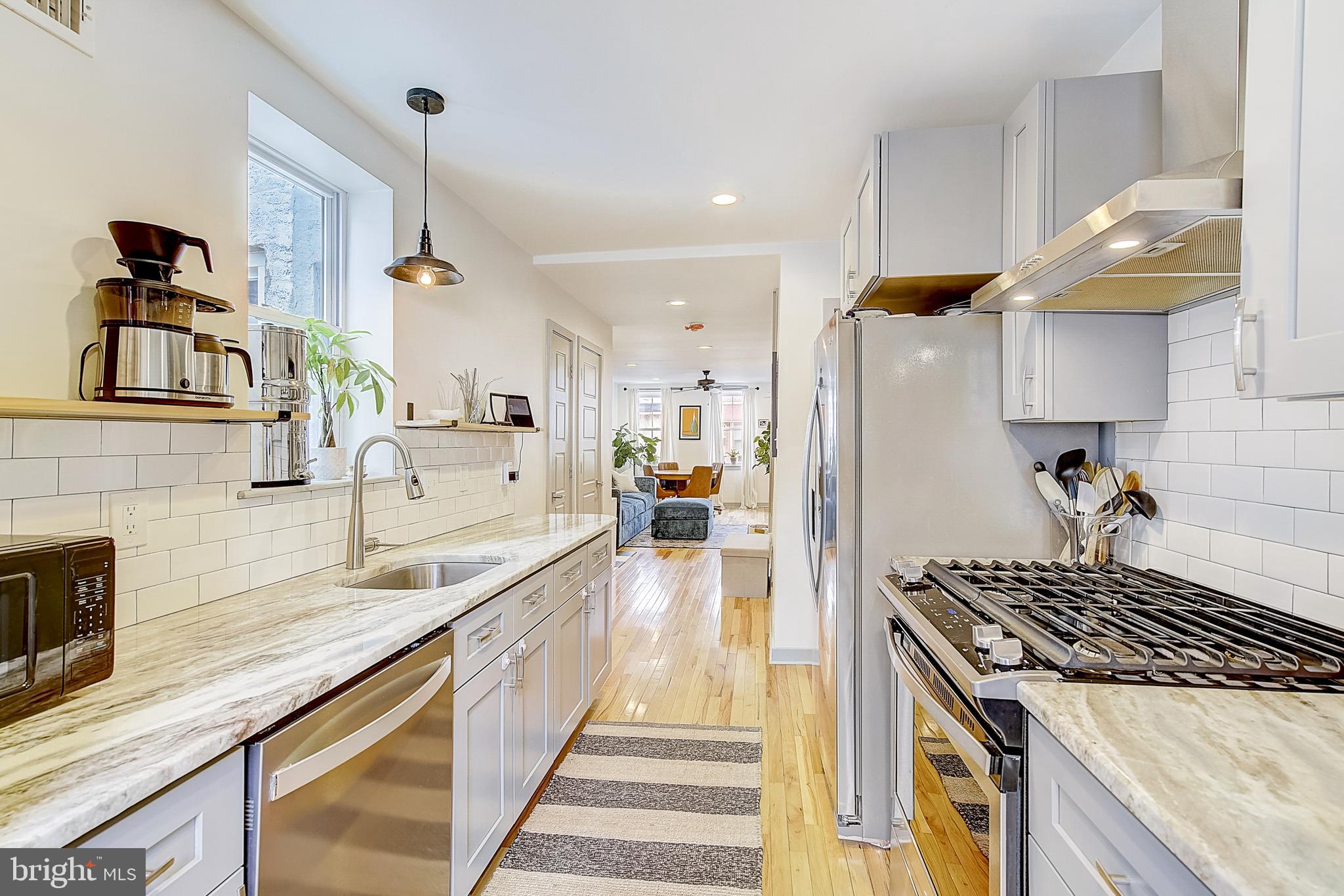 KENSINGTON - Residential