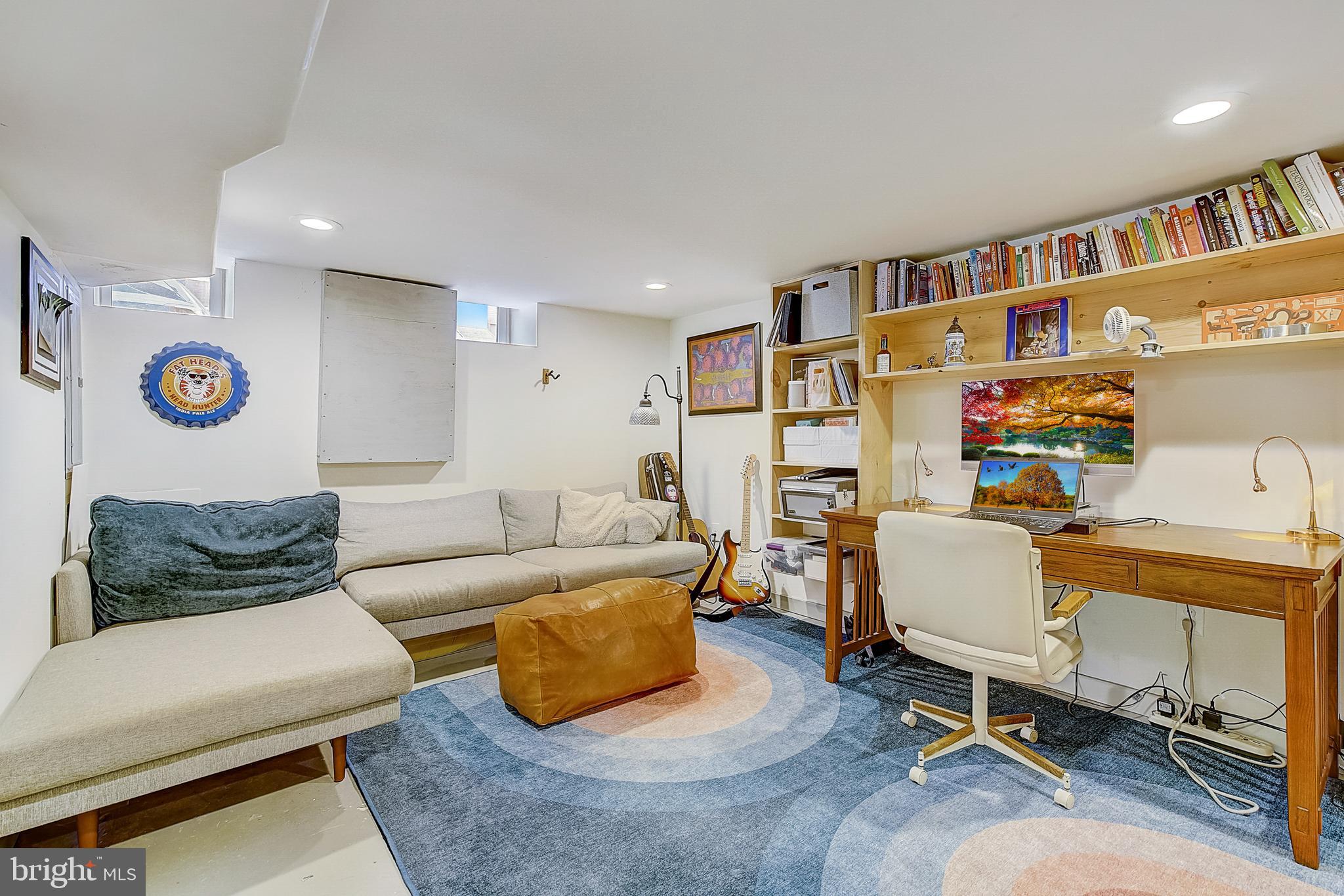 KENSINGTON - Residential