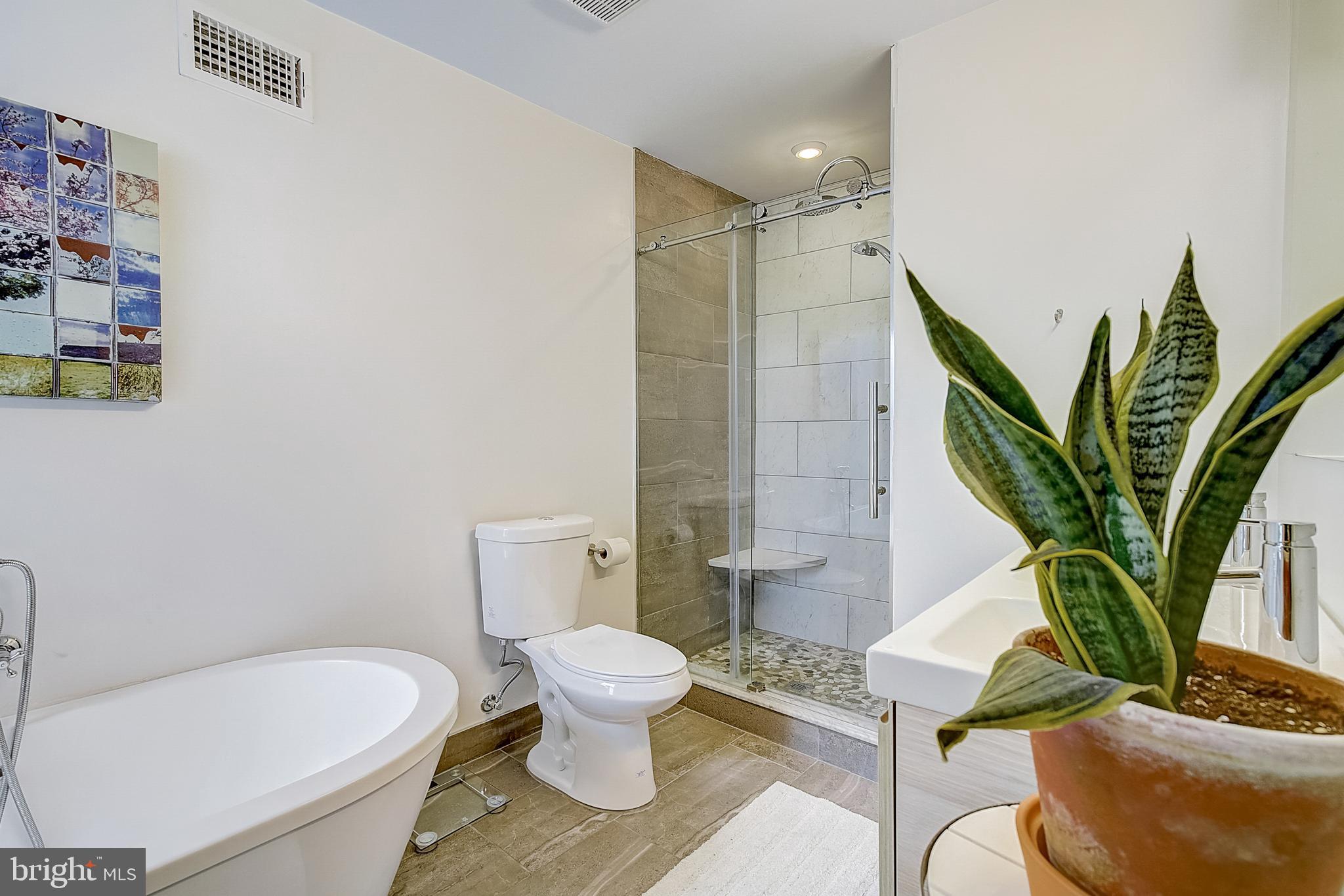 KENSINGTON - Residential