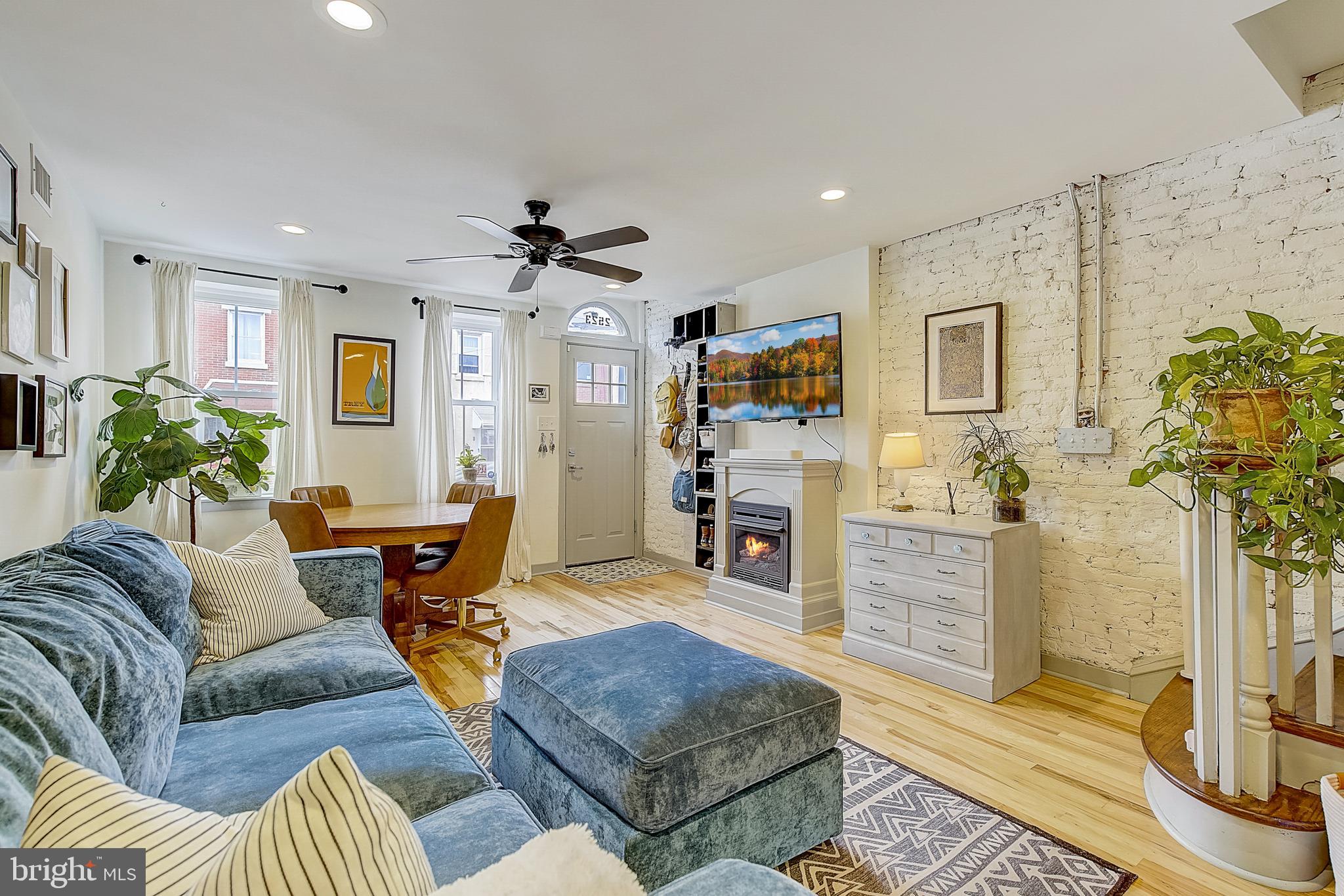 KENSINGTON - Residential