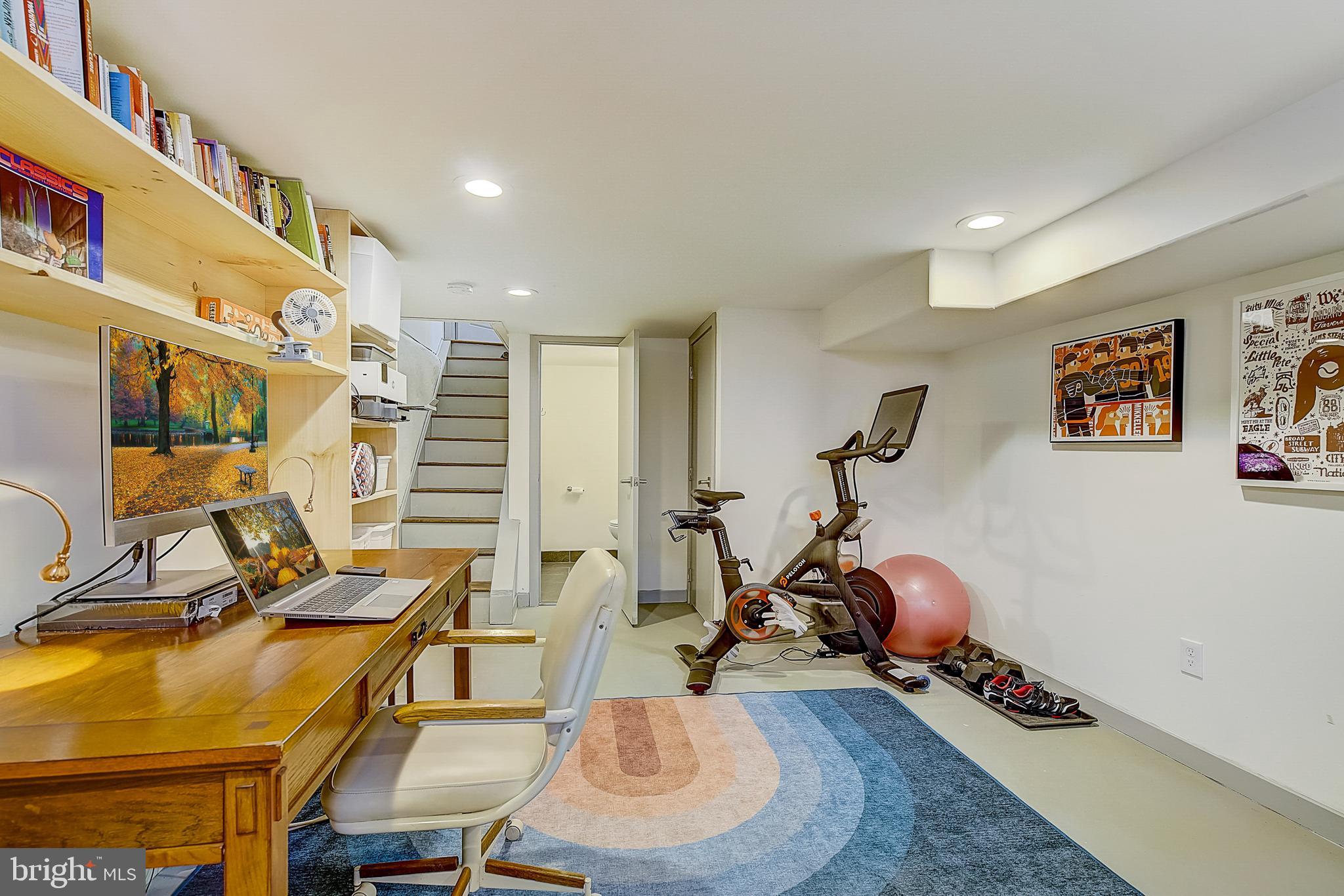 KENSINGTON - Residential