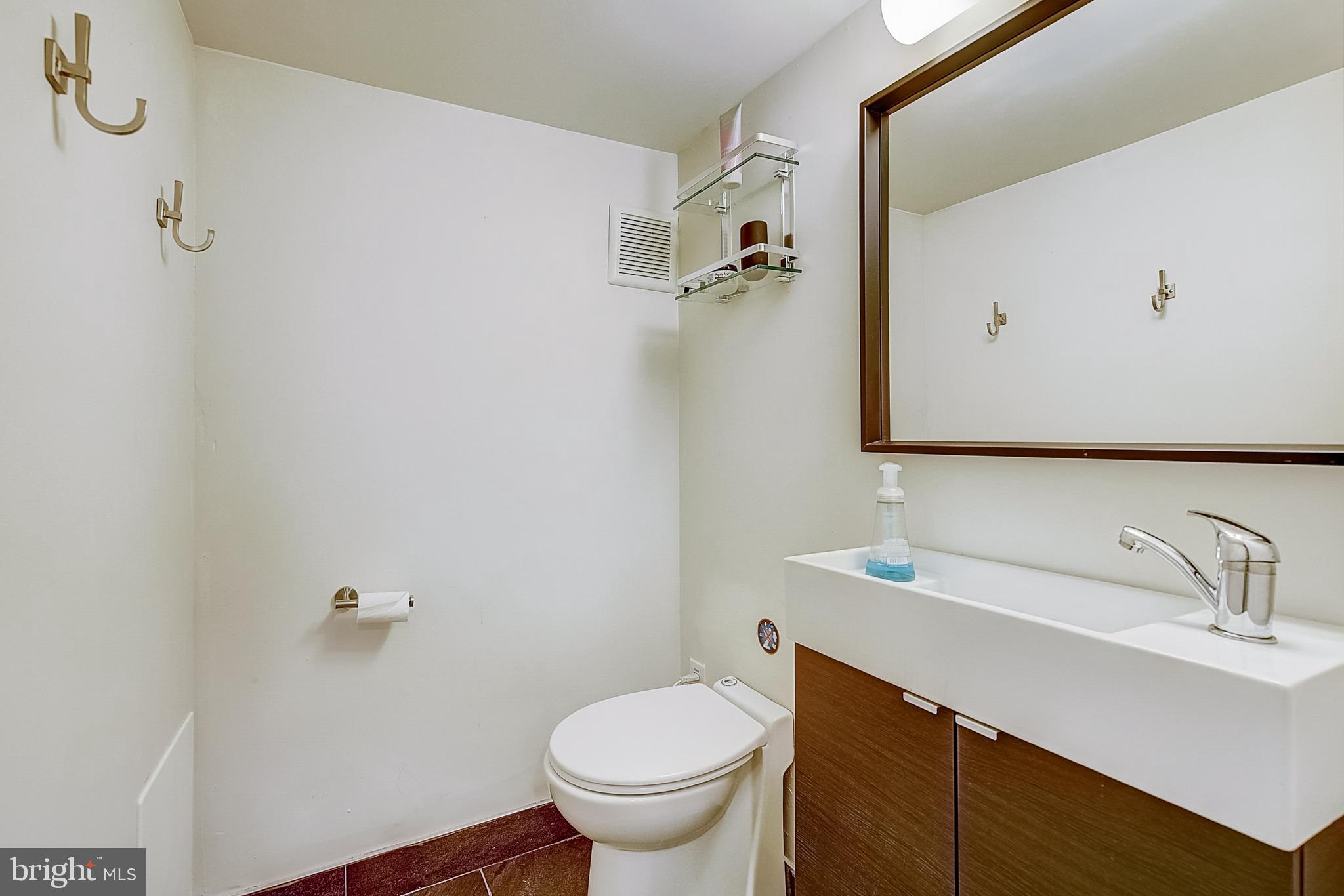 KENSINGTON - Residential