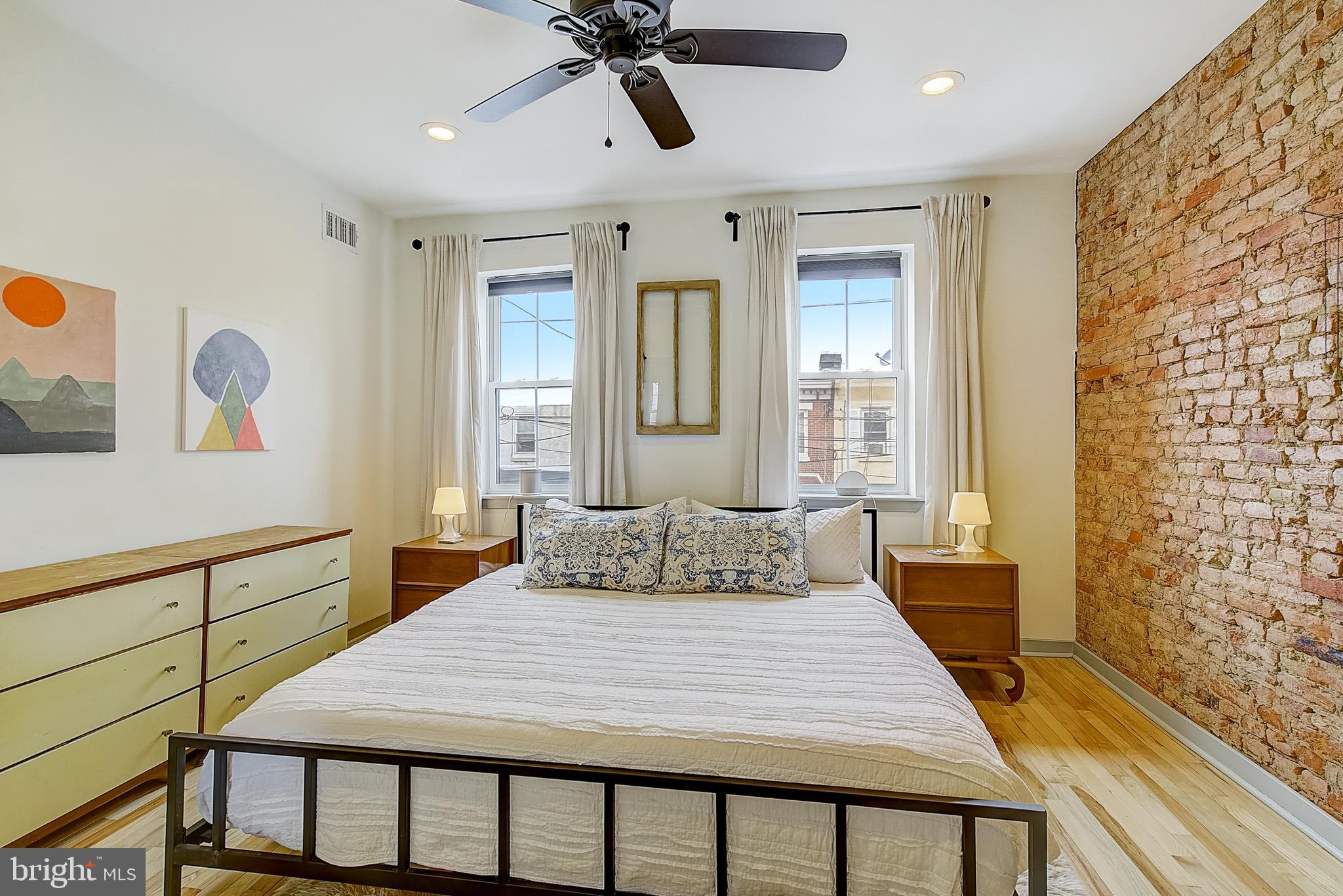 KENSINGTON - Residential