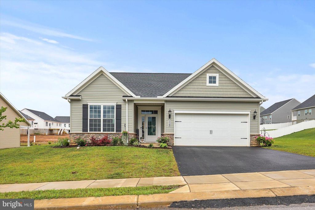 Photo of 119 Edie Circle, STEWARTSTOWN, PA 17363 (MLS # PAYK2086336)