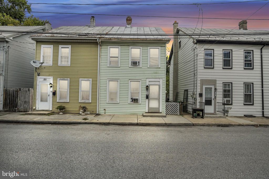 Photo of 27 S Spring Garden Street, CARLISLE, PA 17013 (MLS # PACB2046736)