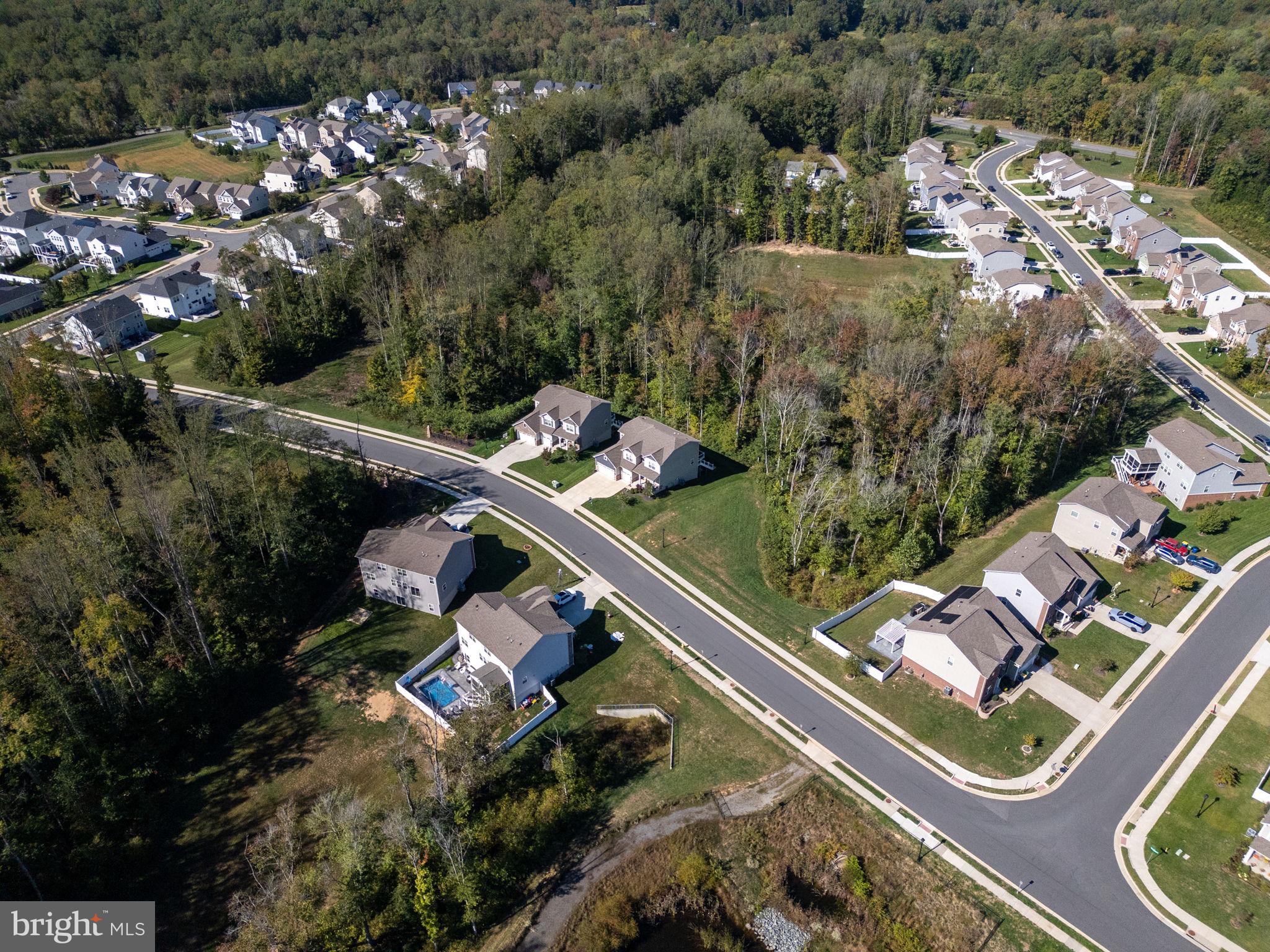 SHELTON KNOLLS - Residential