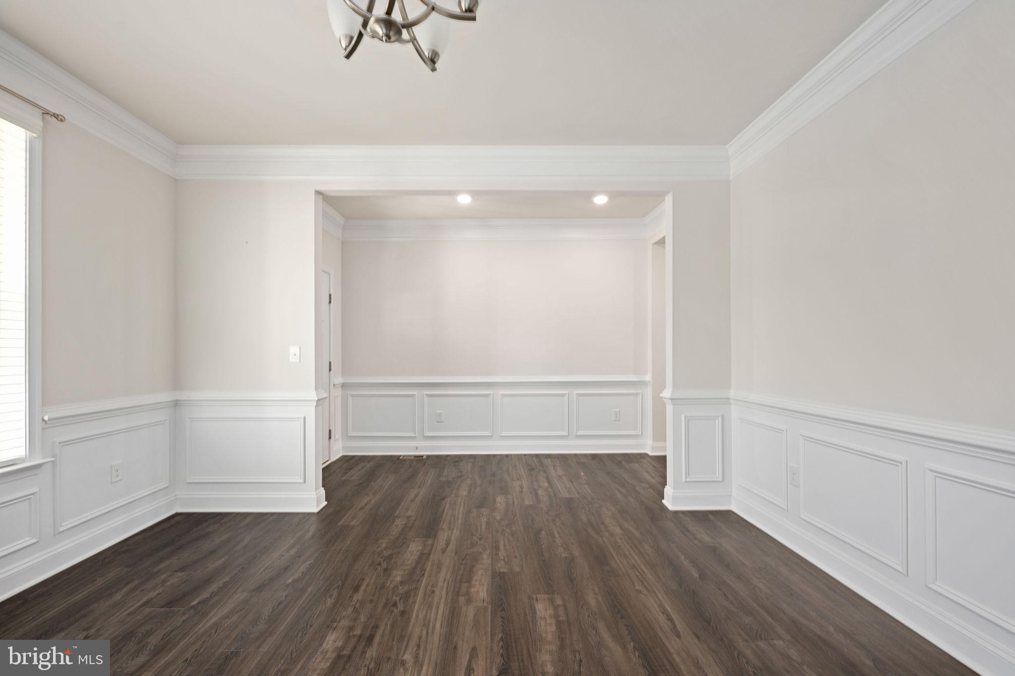 SHELTON KNOLLS - Residential