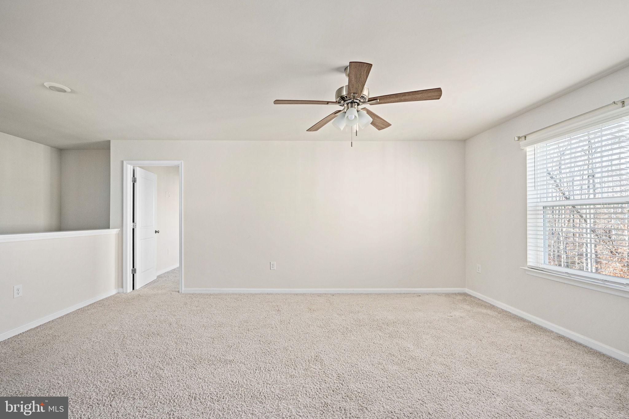 SHELTON KNOLLS - Residential