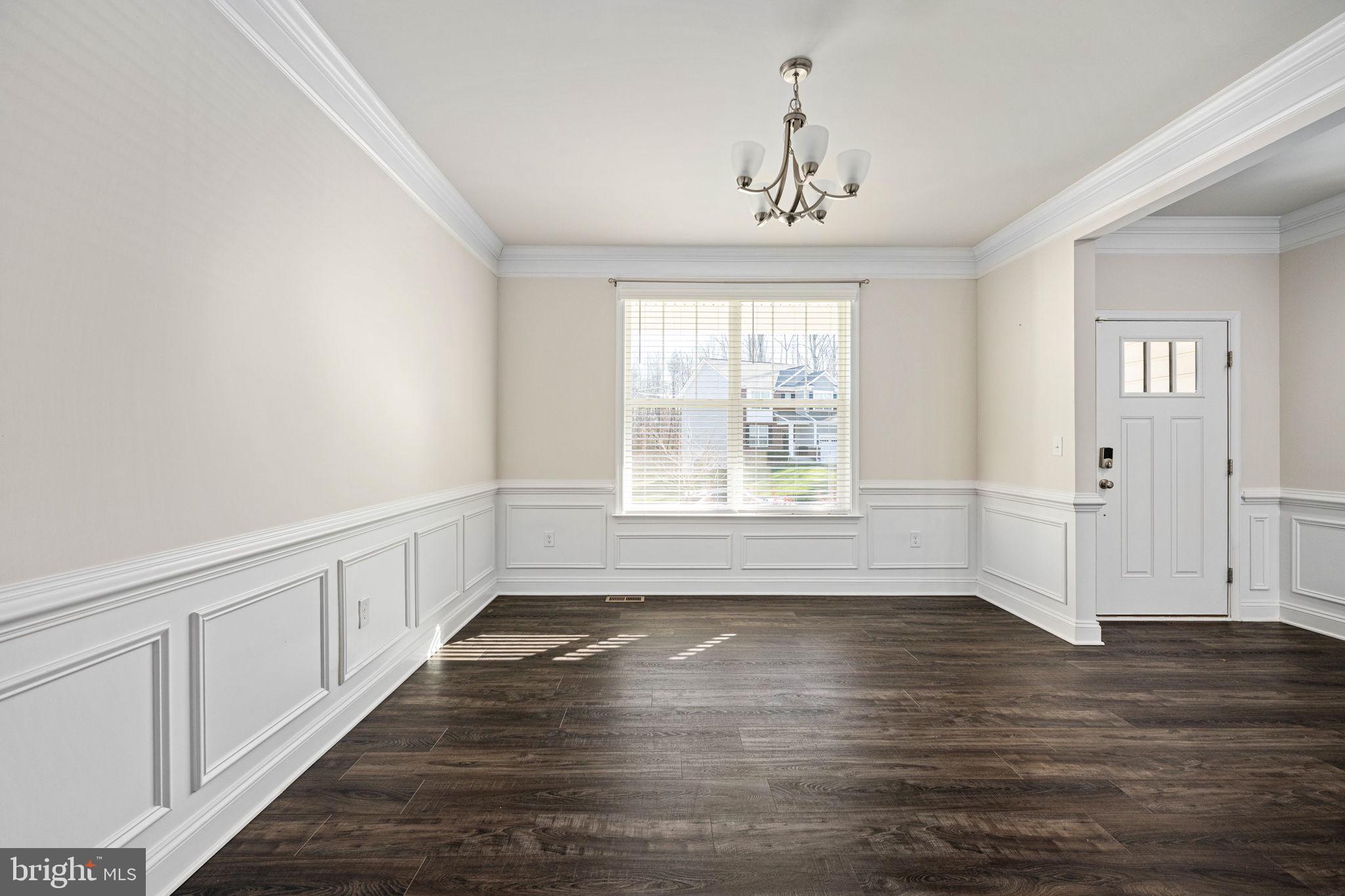 SHELTON KNOLLS - Residential