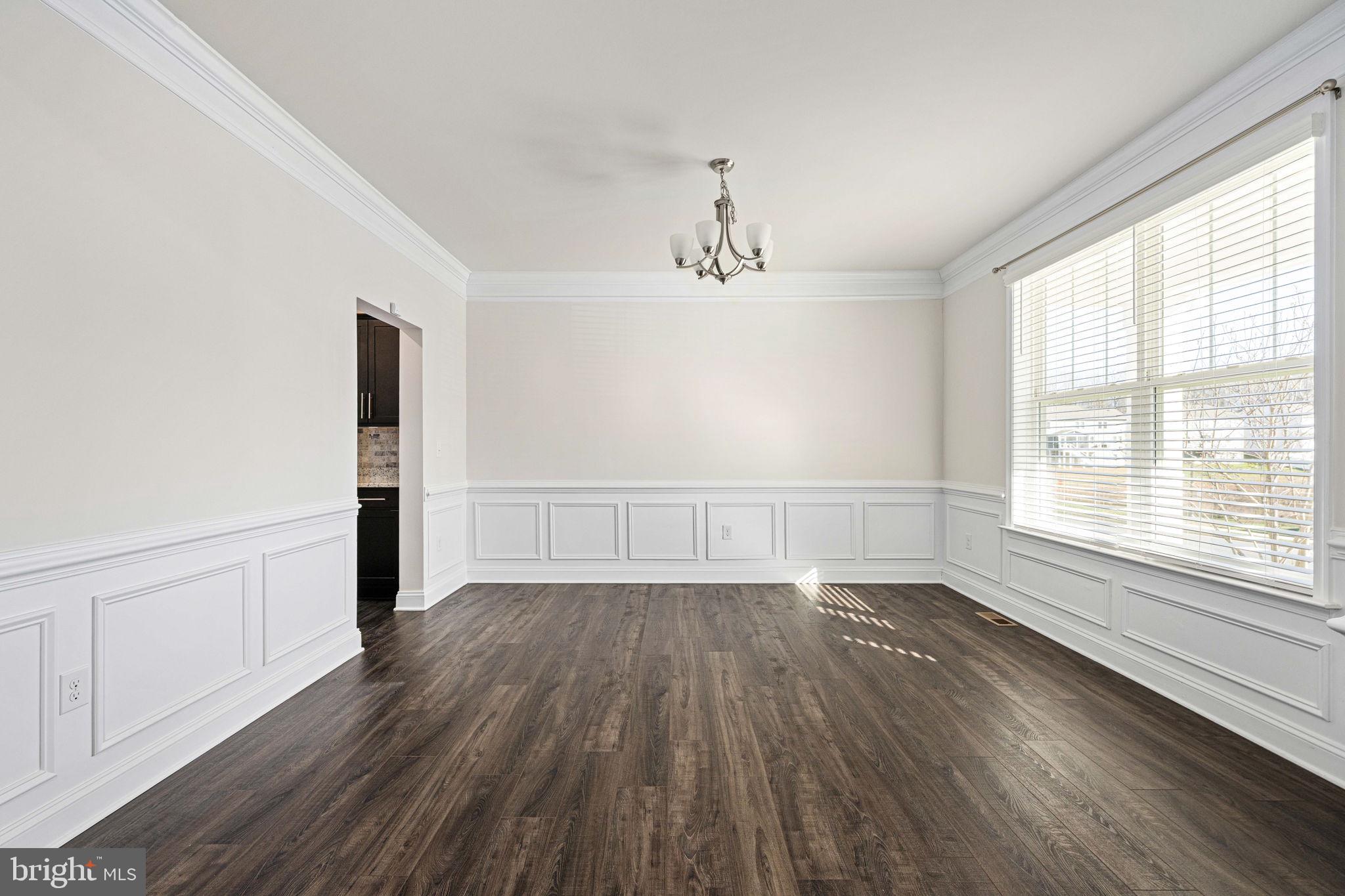 SHELTON KNOLLS - Residential