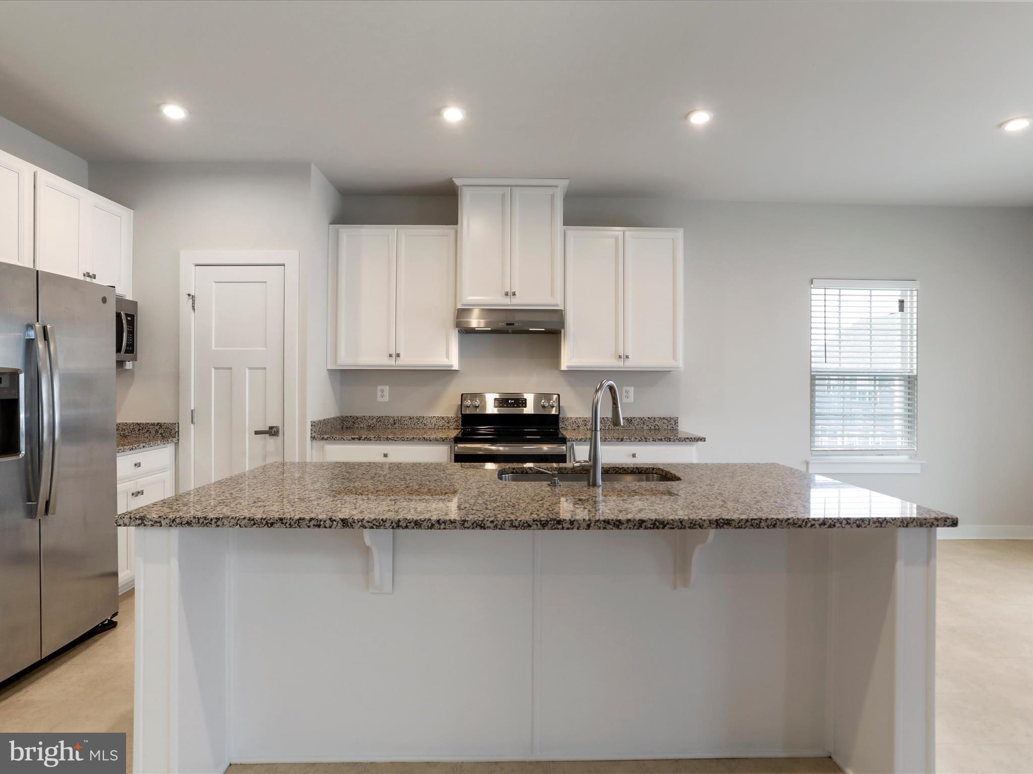 POTOMAC STATION - Residential