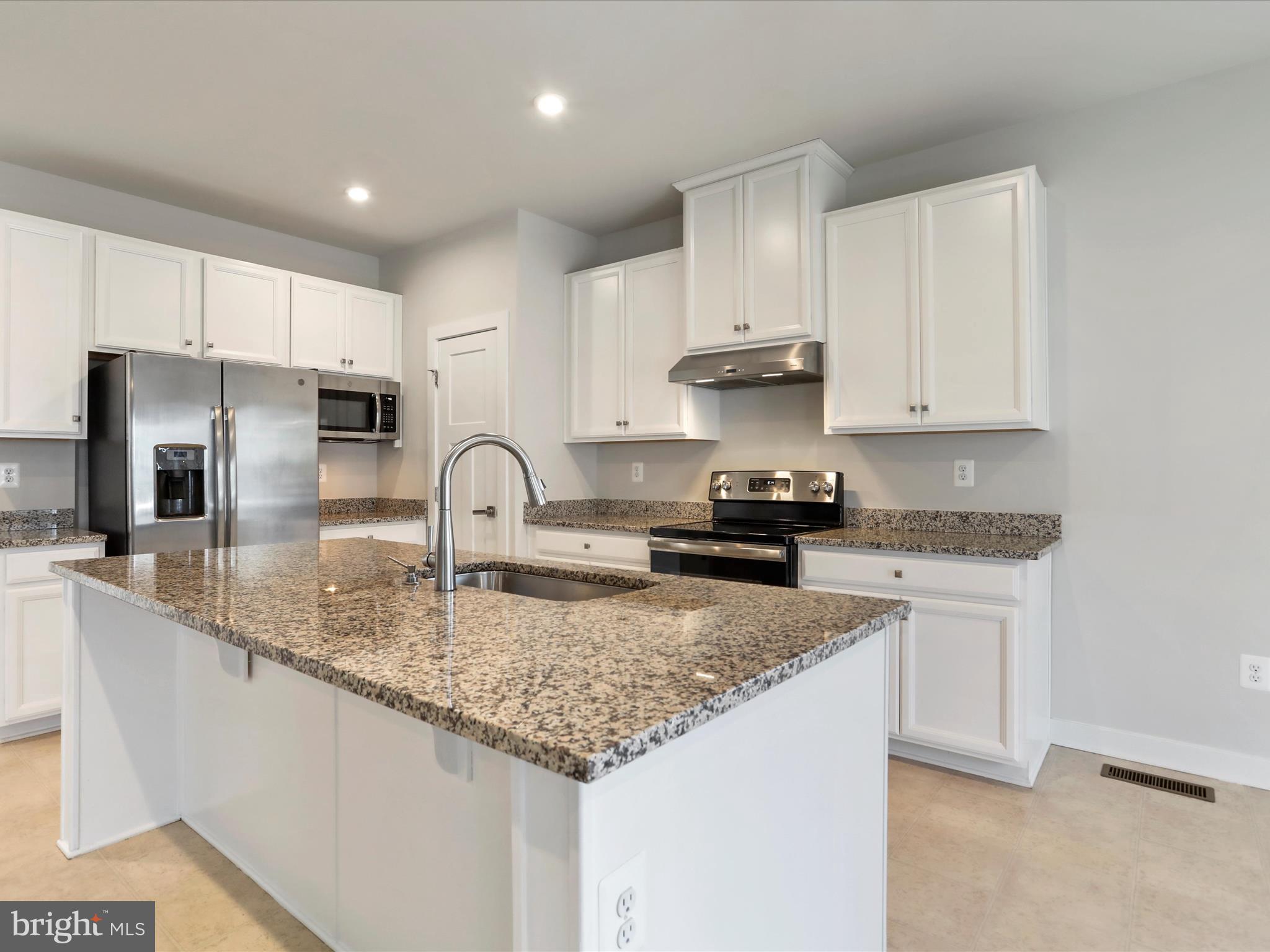 POTOMAC STATION - Residential