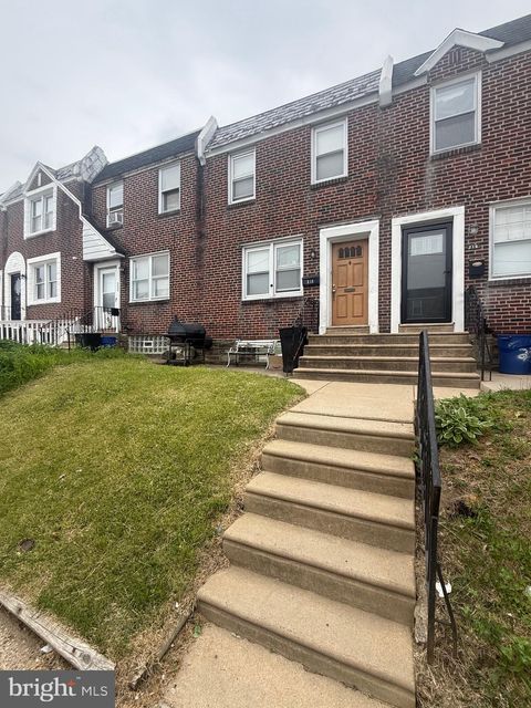 Townhouse For Sale - 218 Stearly Street<br/> PHILADELPHIA, PA 19111