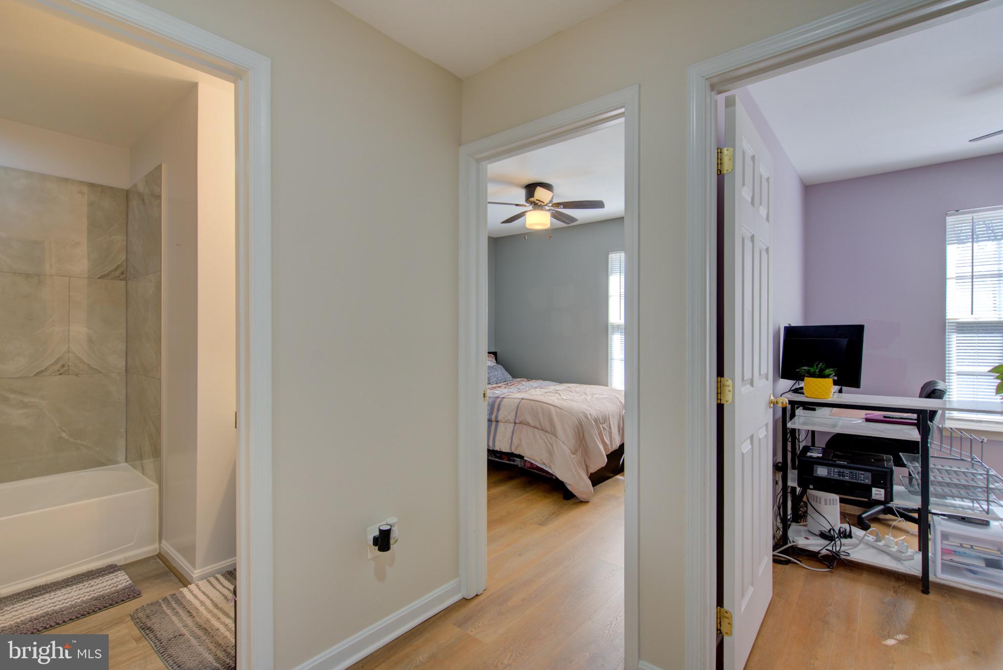 COLONY SQUARE - Residential