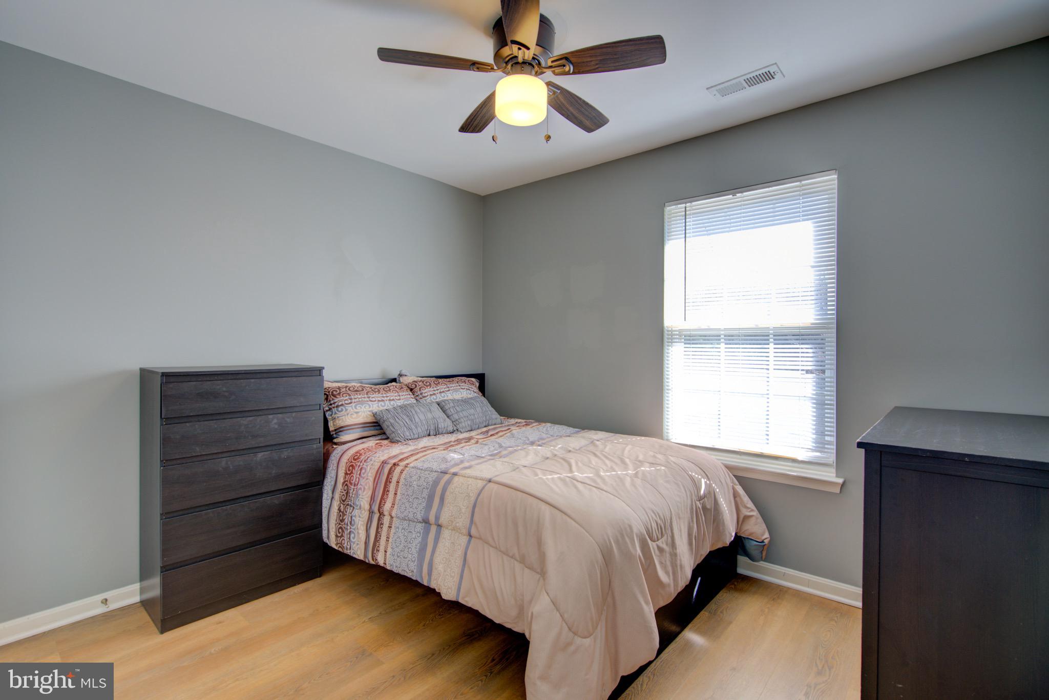 COLONY SQUARE - Residential